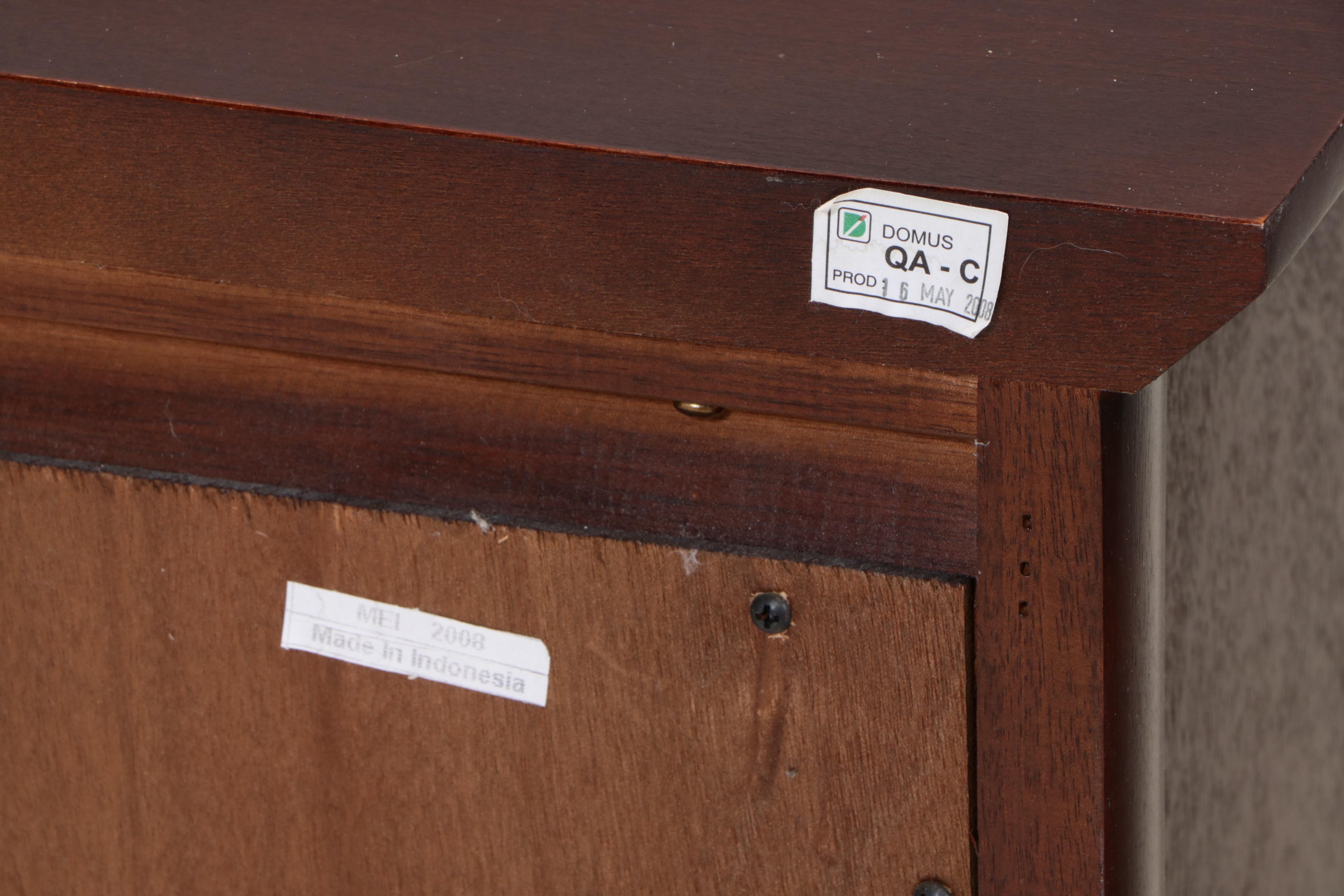 Pair of Contemporary Mahogany Finish End Tables or Bedside Tables