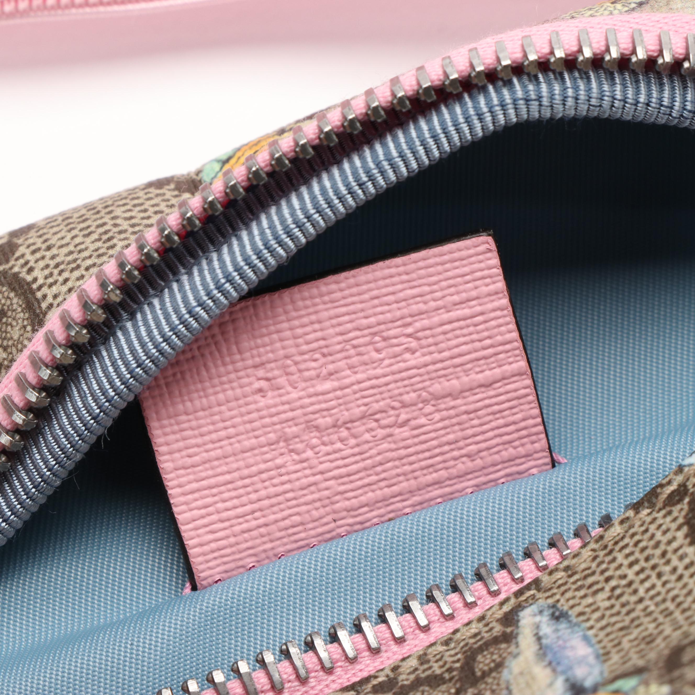 Gucci GG Supreme Yuko Higuchi Bunny Print Waist Bag