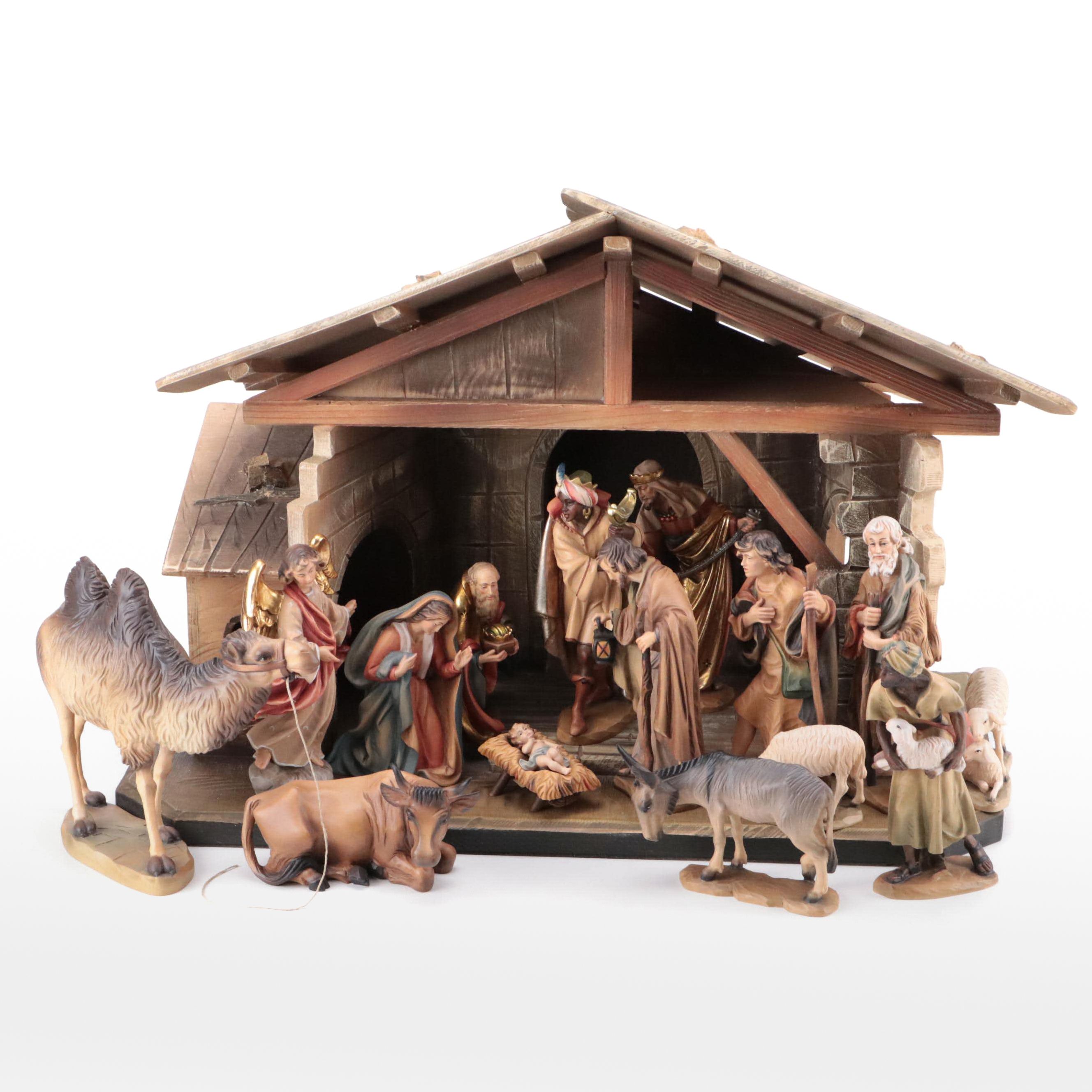 ANRI Italian Hand-Carved Wooden Nativity With Creche and Collectors Book