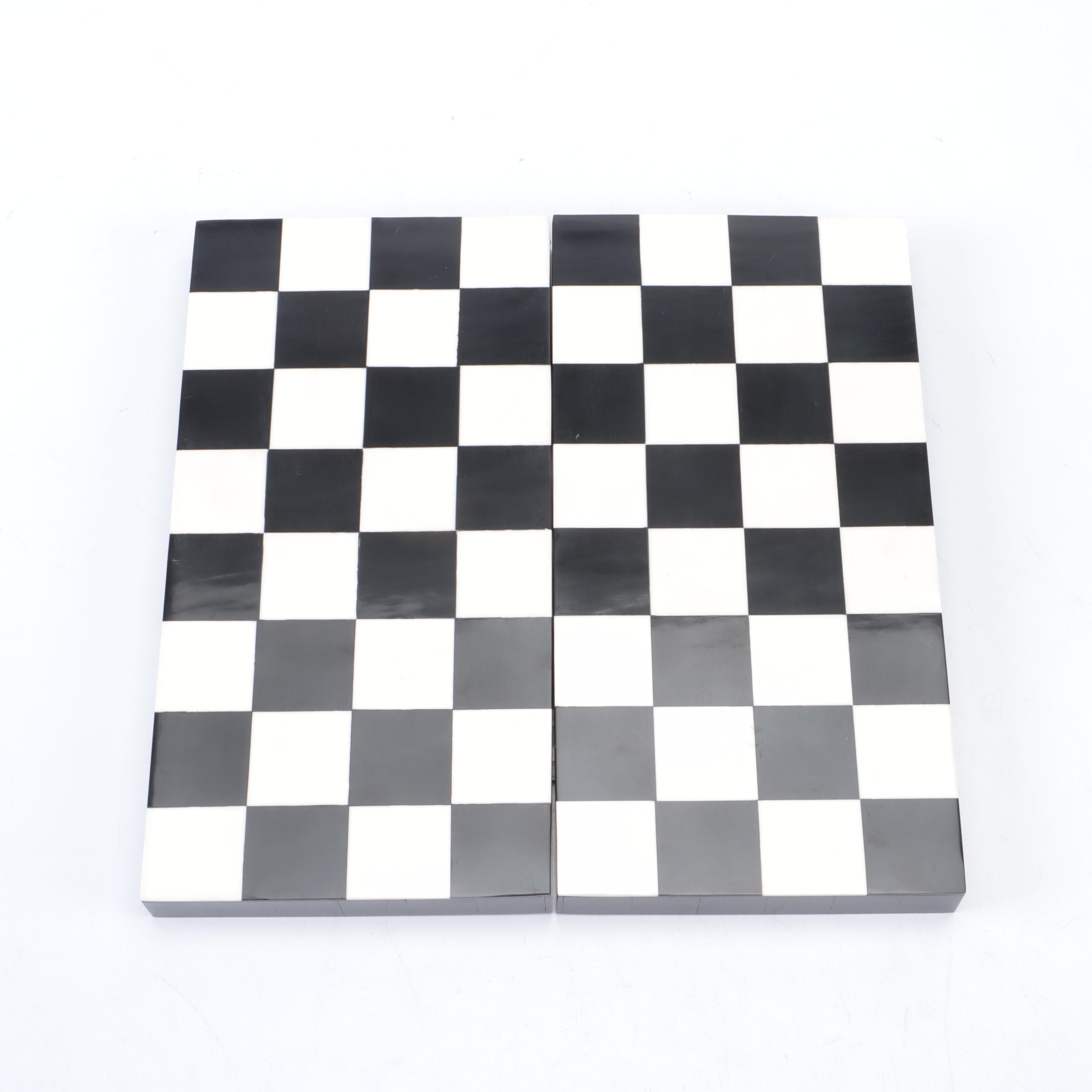 Indian Bone and Cow Horn Modernist Chess Set