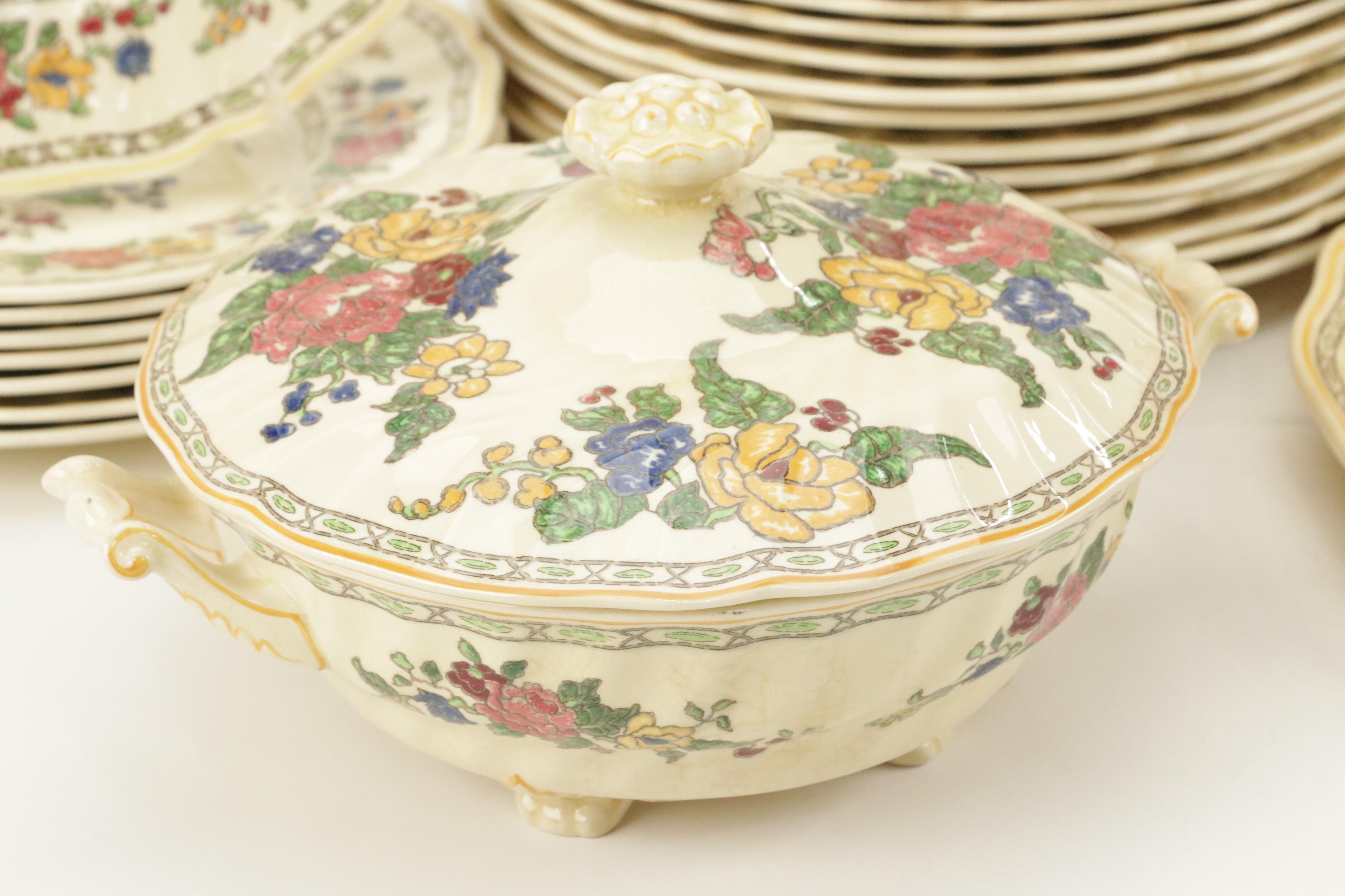 Royal Doulton "The Cavendish" Ceramic Dinnerware and Serving Dishes, 1930-1956