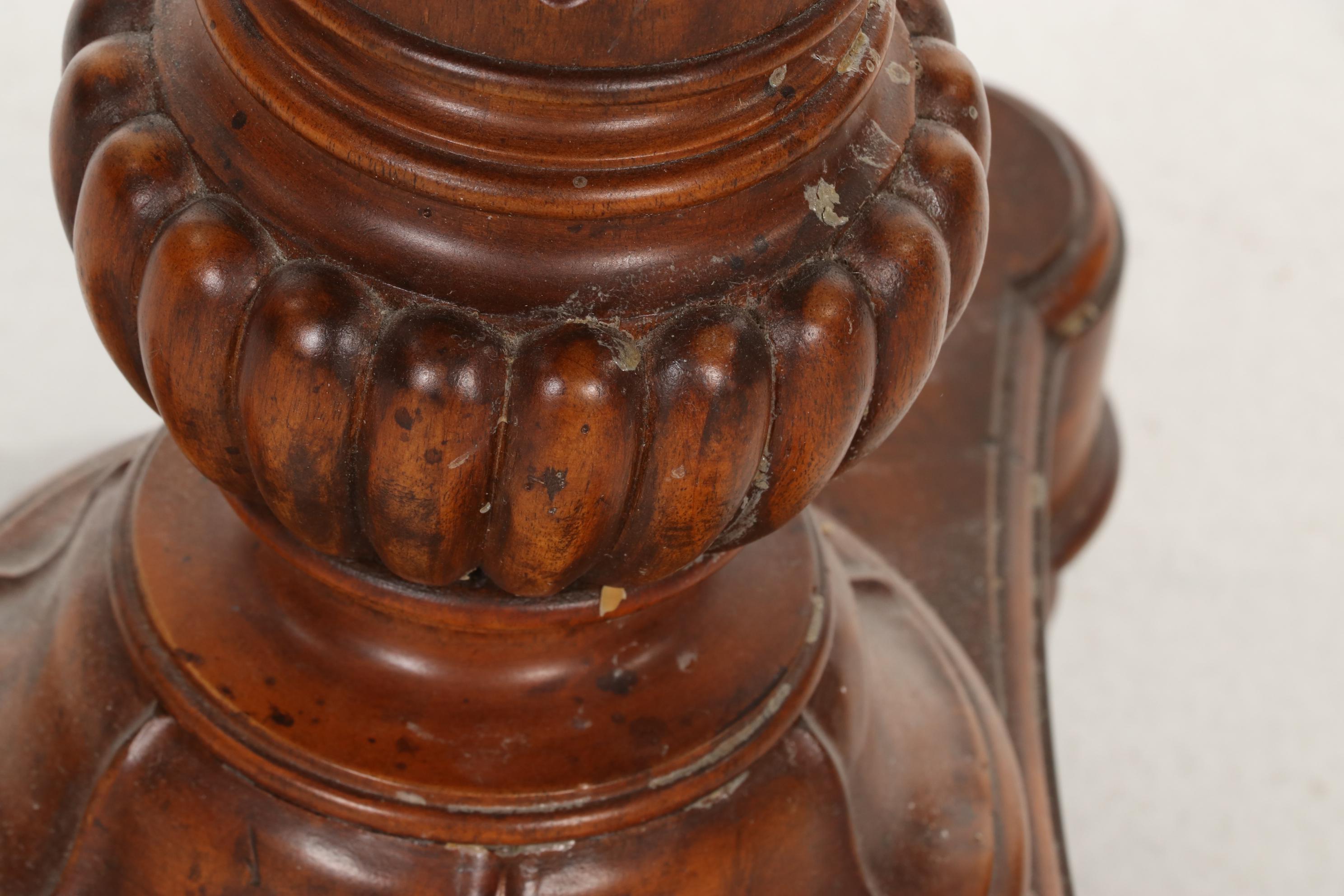 Thomasville Ernest Hemingway Collection "Villalta" Regency Style Drum Table