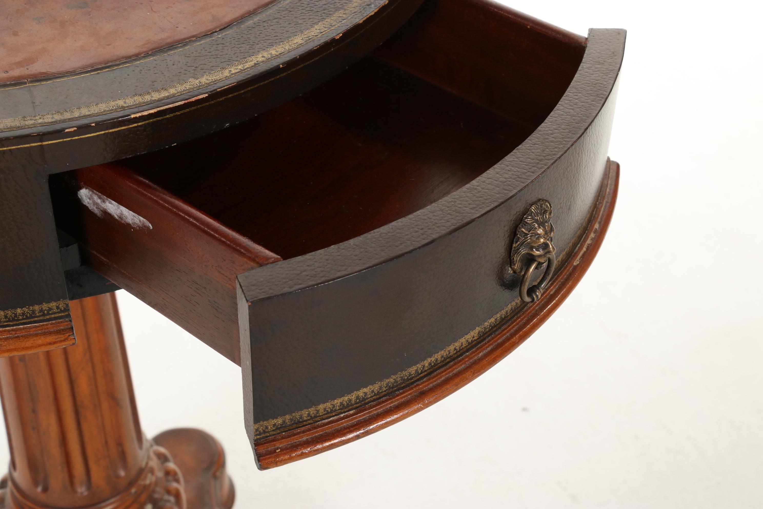 Thomasville Ernest Hemingway Collection "Villalta" Regency Style Drum Table