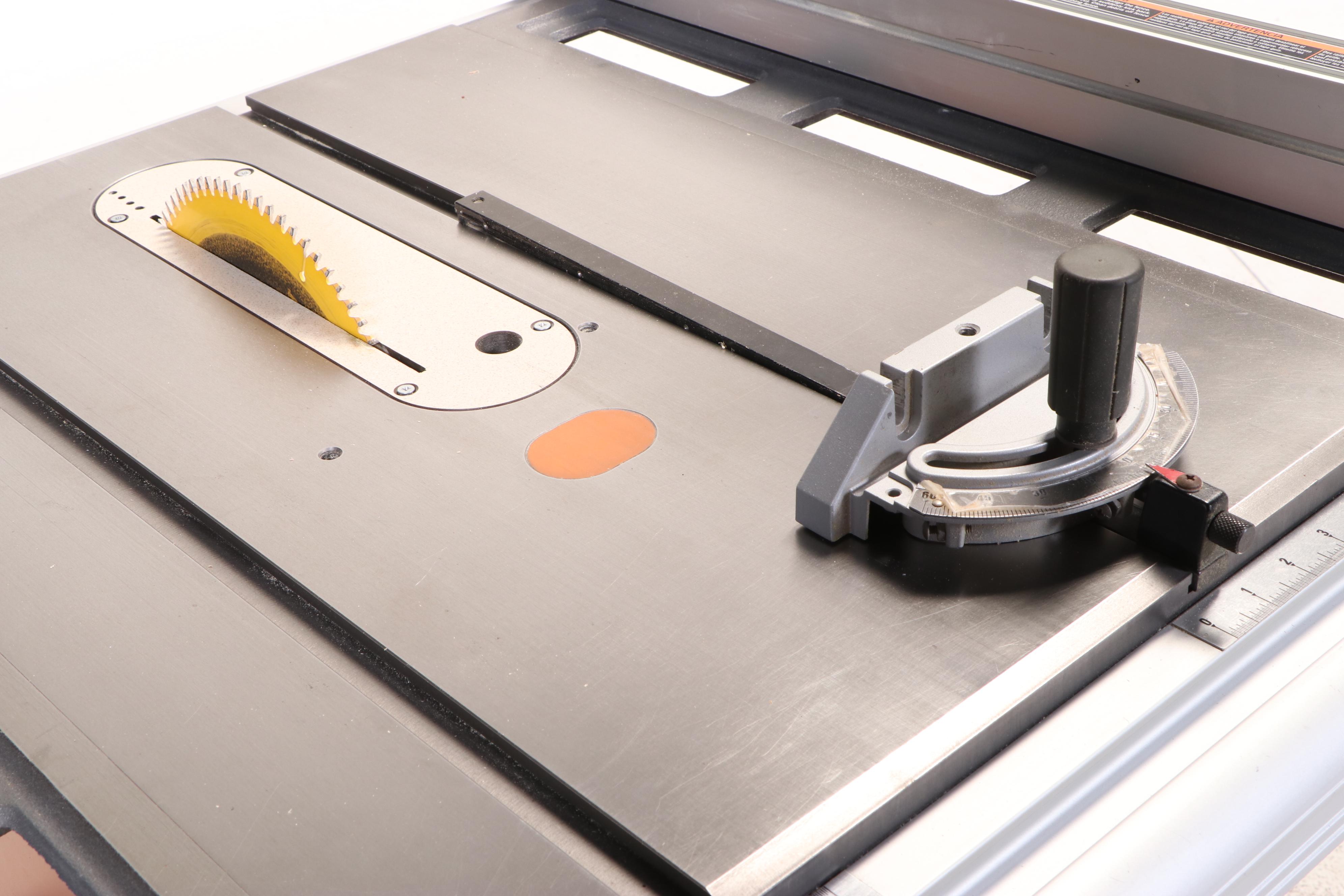 RIDGID Table Saw With Blade Accessories, Contemporary