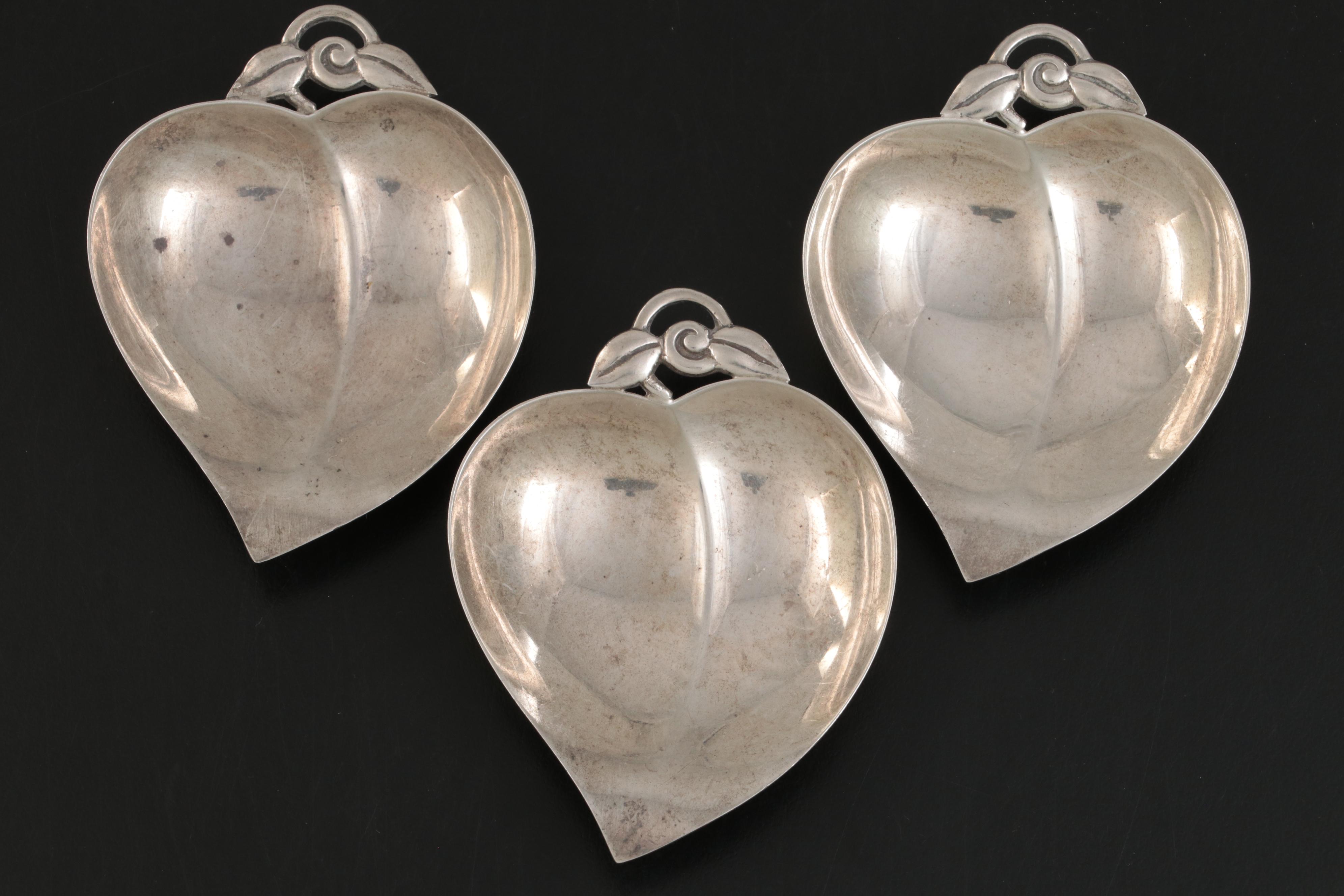 Tiffany & Co. Sterling Silver Leaf Shaped Nut Bowls, 20th Century