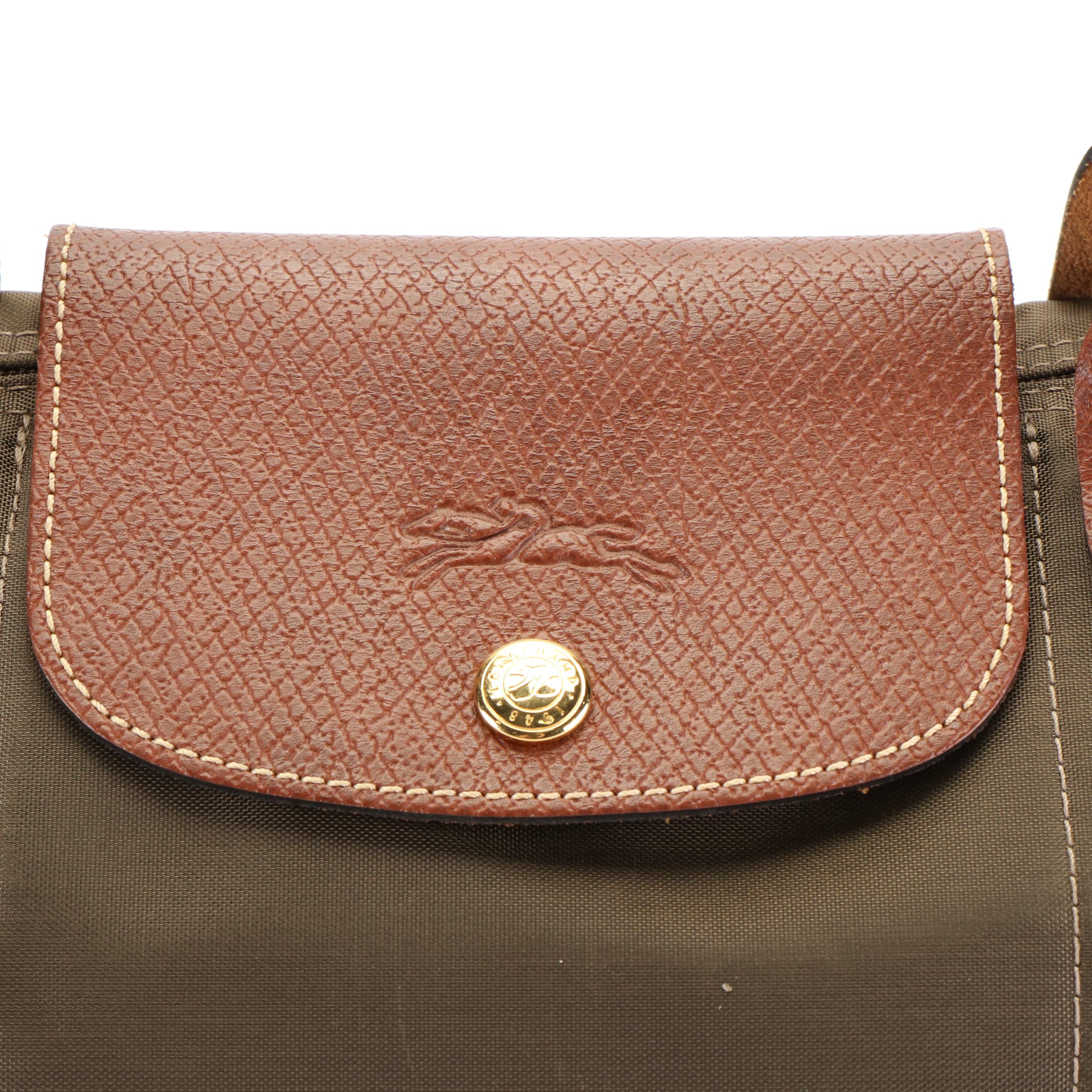 Longchamp Le Pliage Shoulder Bag in Olive Green Nylon