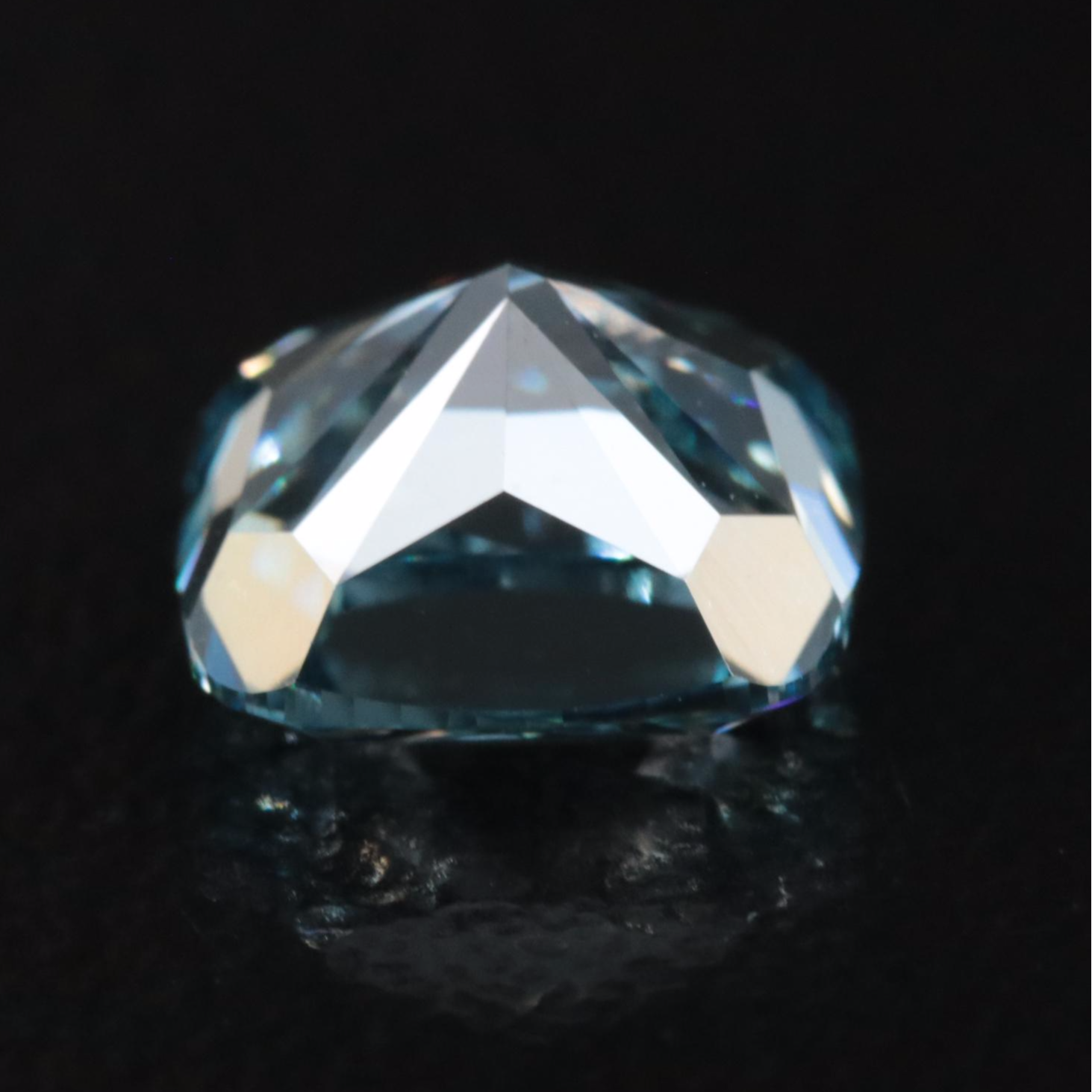 Loose 2.02 CT (Origin Undetermined) Fancy Blue Diamond