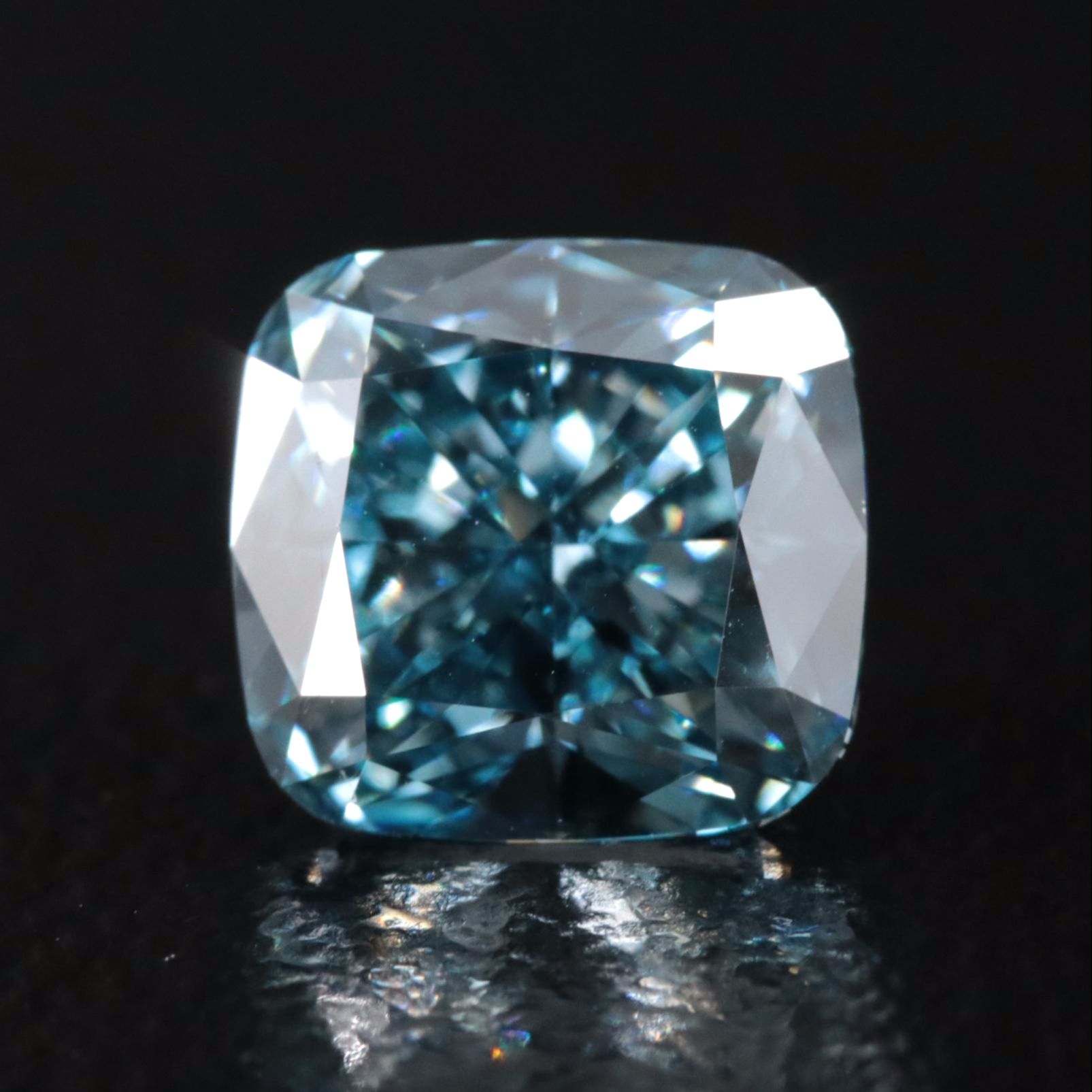 Loose 2.02 CT (Origin Undetermined) Fancy Blue Diamond