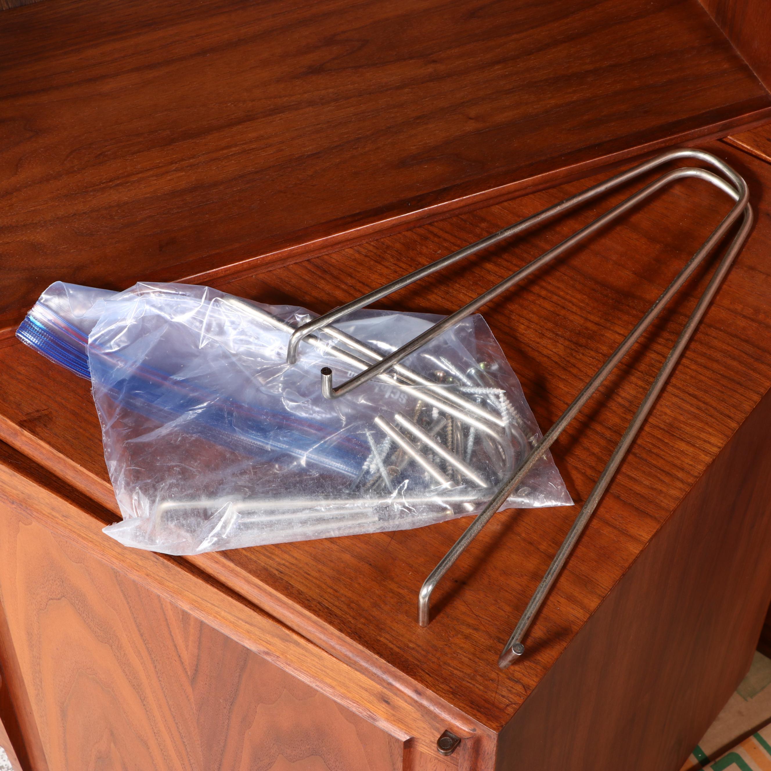 Mid Century Modern Walnut Wall Unit, Mid to Late 20th Century