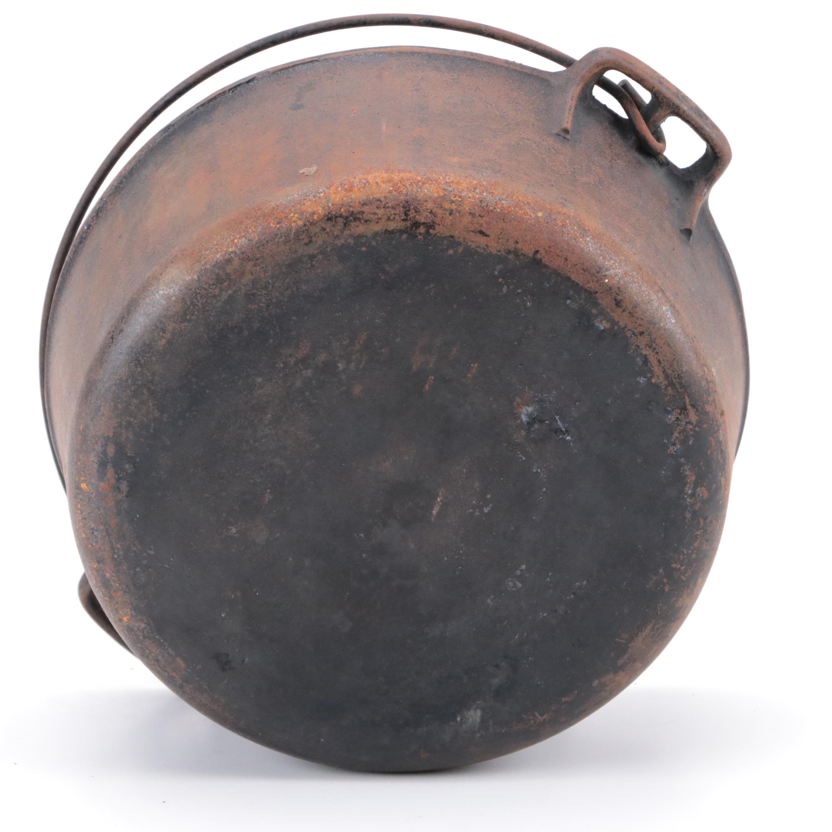 Wagner Cast Iron Skillet and Cornbread Molds with Other Kitchen Pots