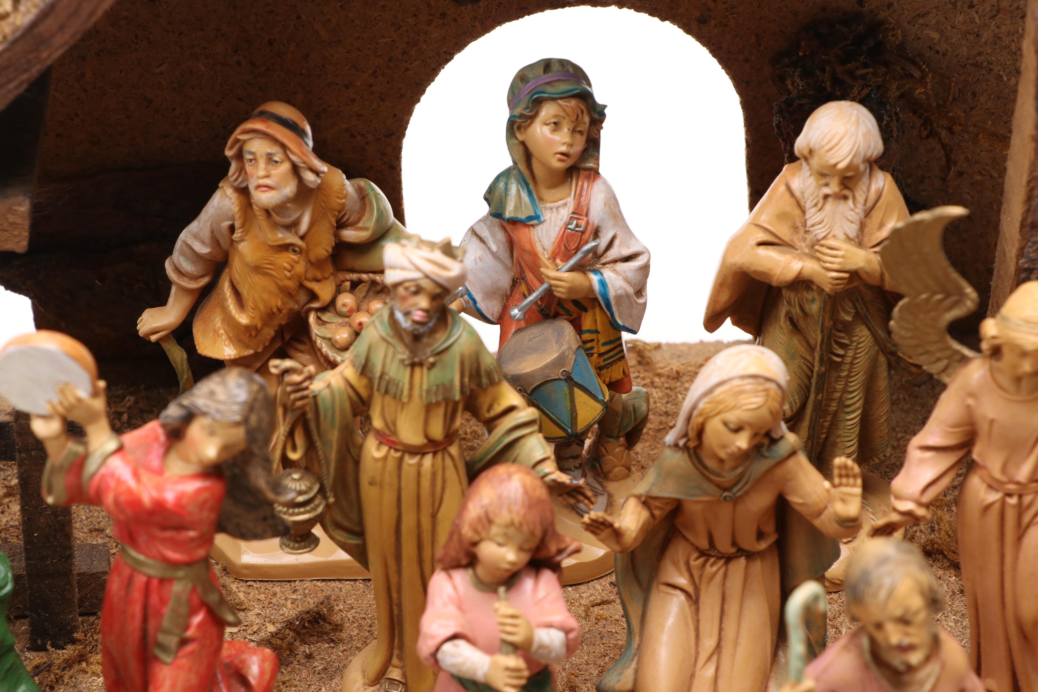 Fontanini Italian Nativity Scene, Late 20th Century