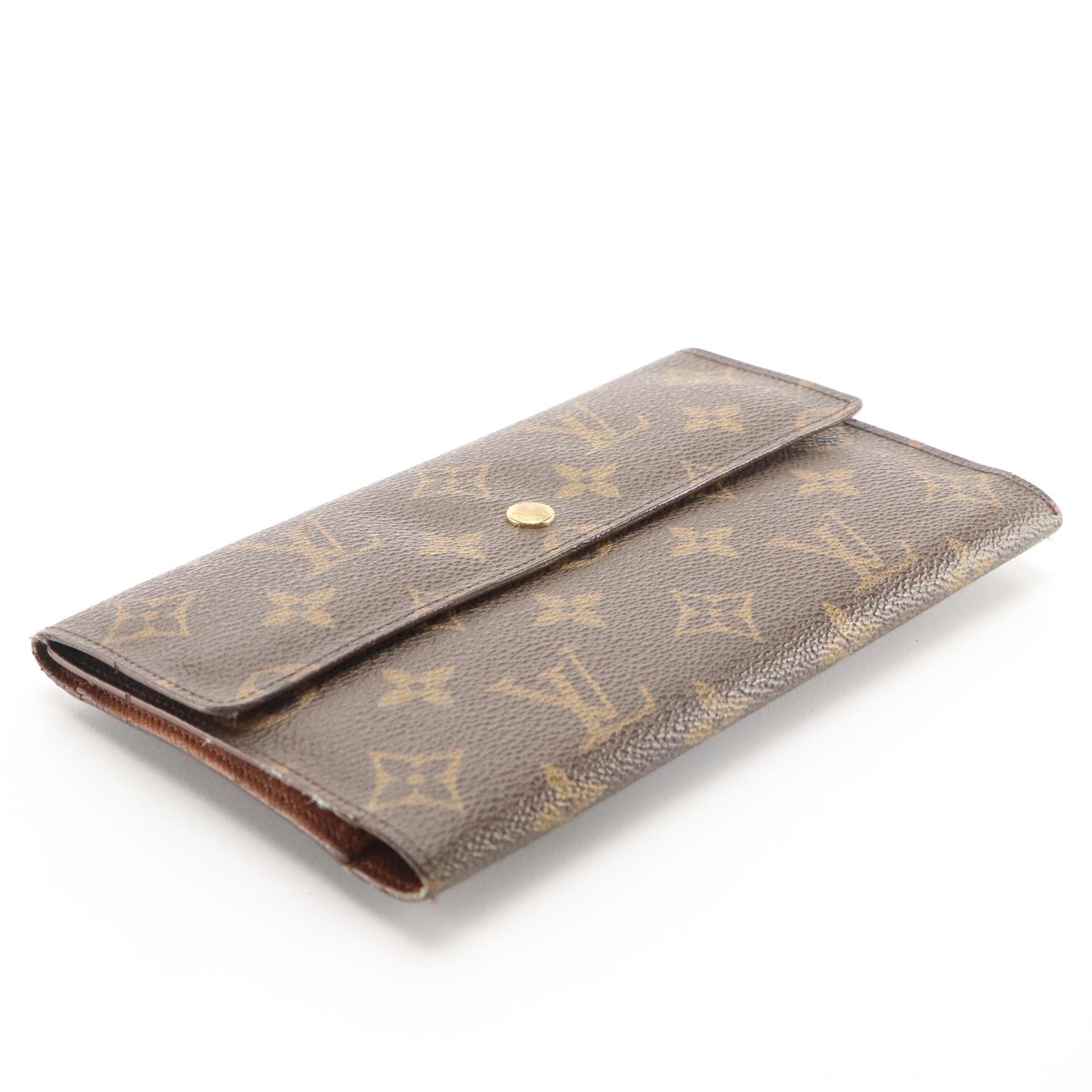 Louis Vuitton Trifold Wallet in Monogram Canvas
