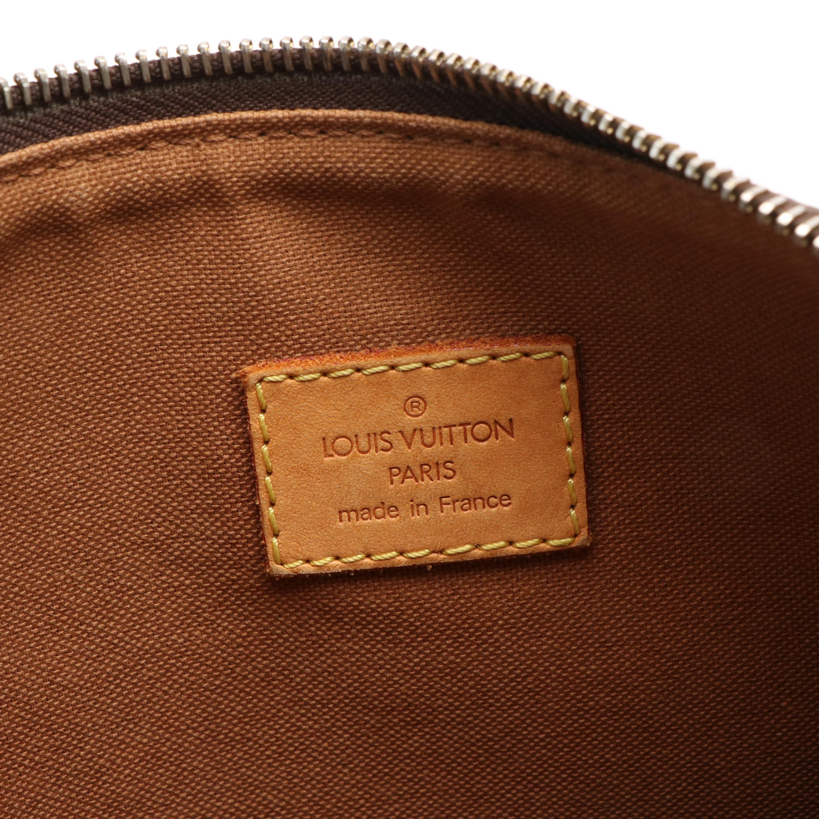 Louis Vuitton Pochette Bosphore Crossbody Bag in Monogram Canvas