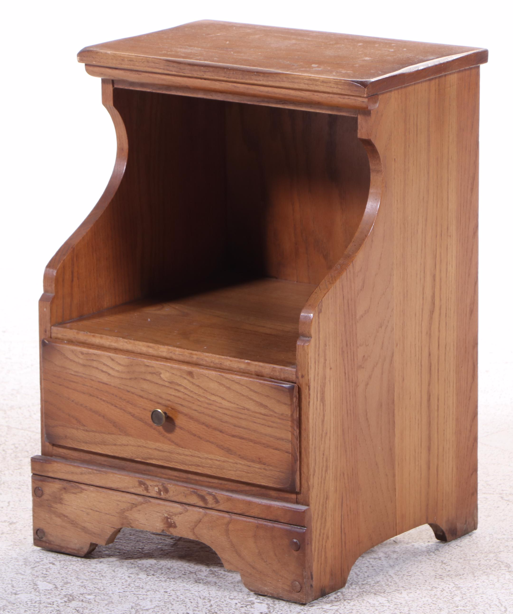 American Colonial Style Oak Full Bed Frame with Nighstand