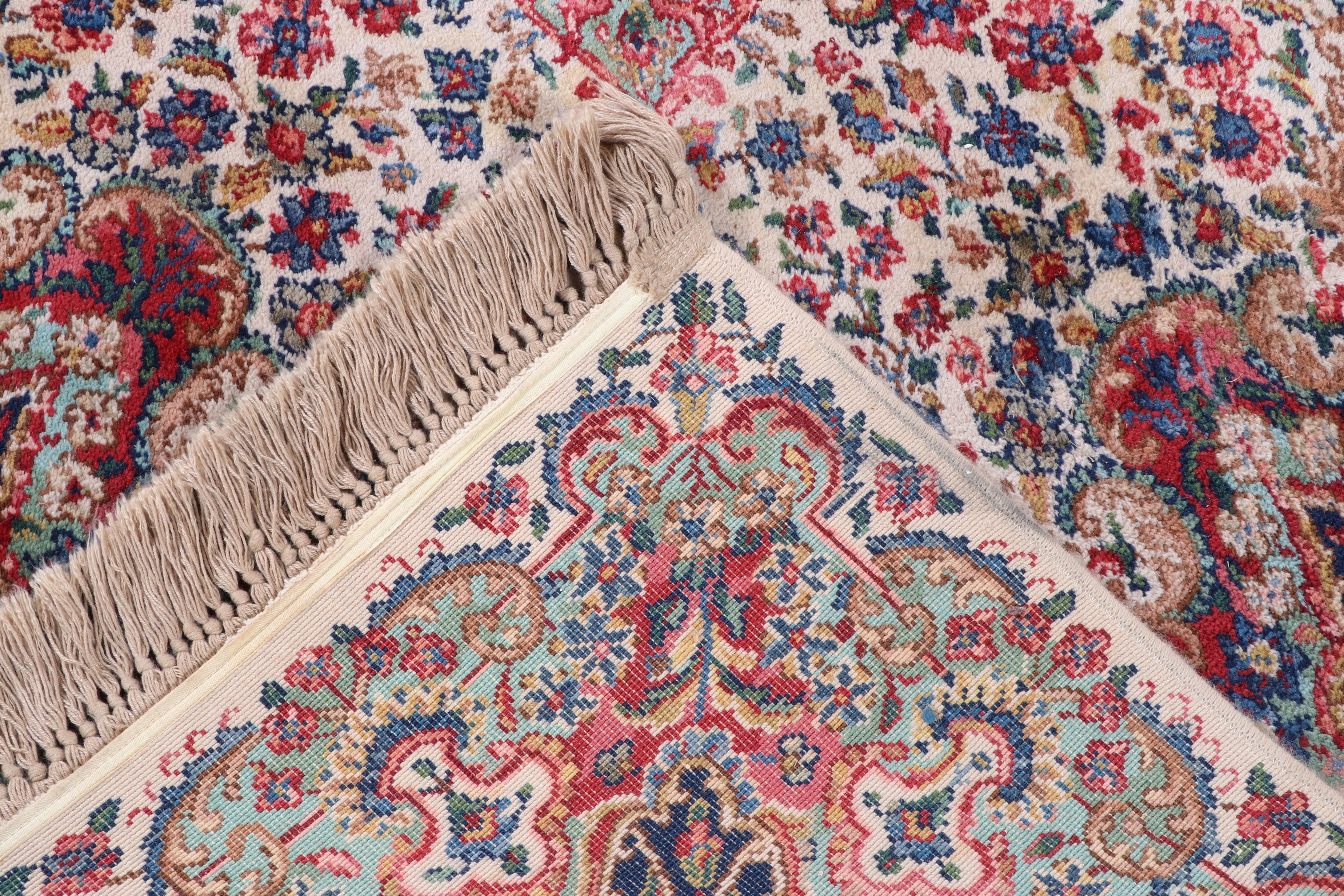 8'7 x 12'10 Machine Made Floral Room Sized Rug