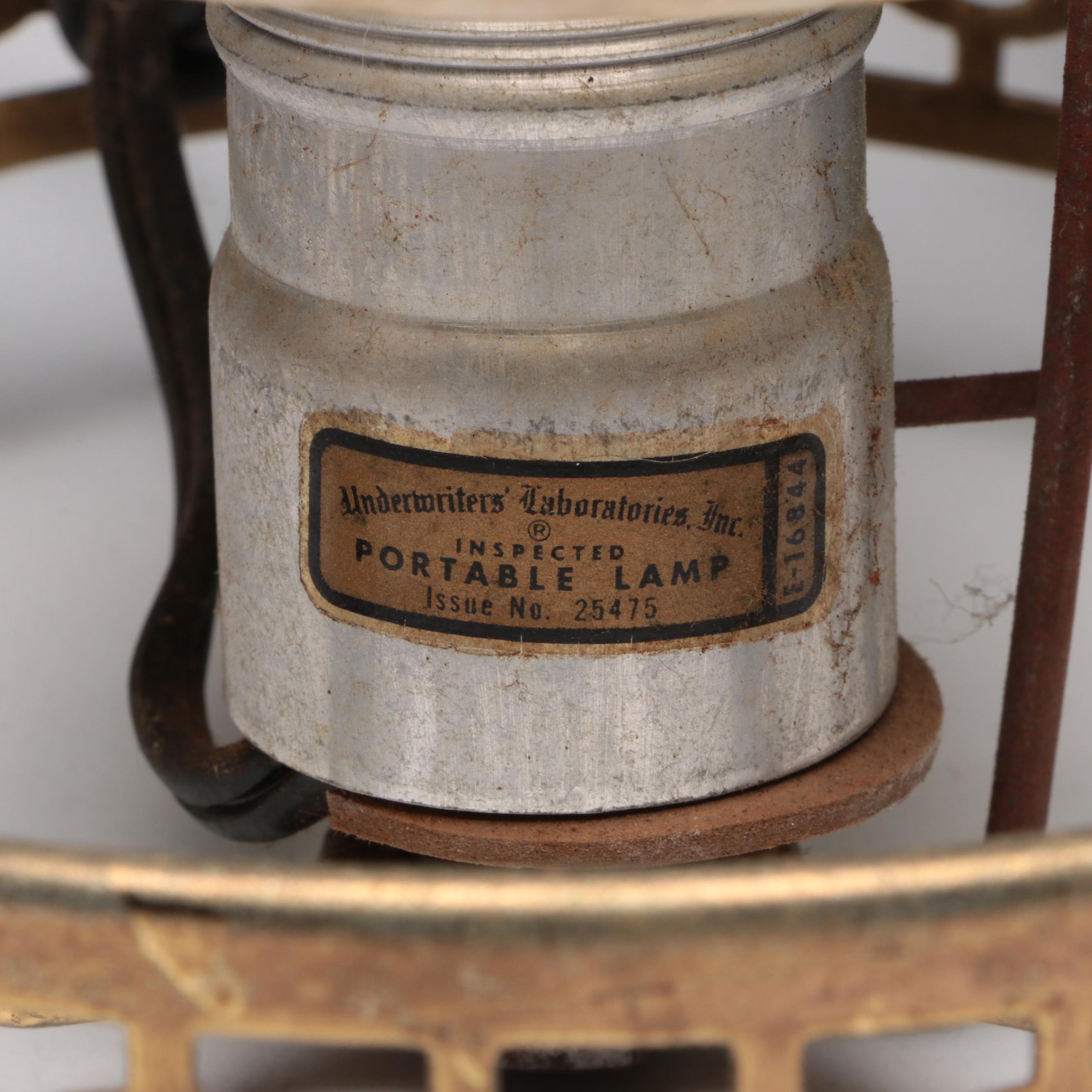 Econolite Motion Light Riverboat Lamp with Boats of the Ohio Glass Tumblers