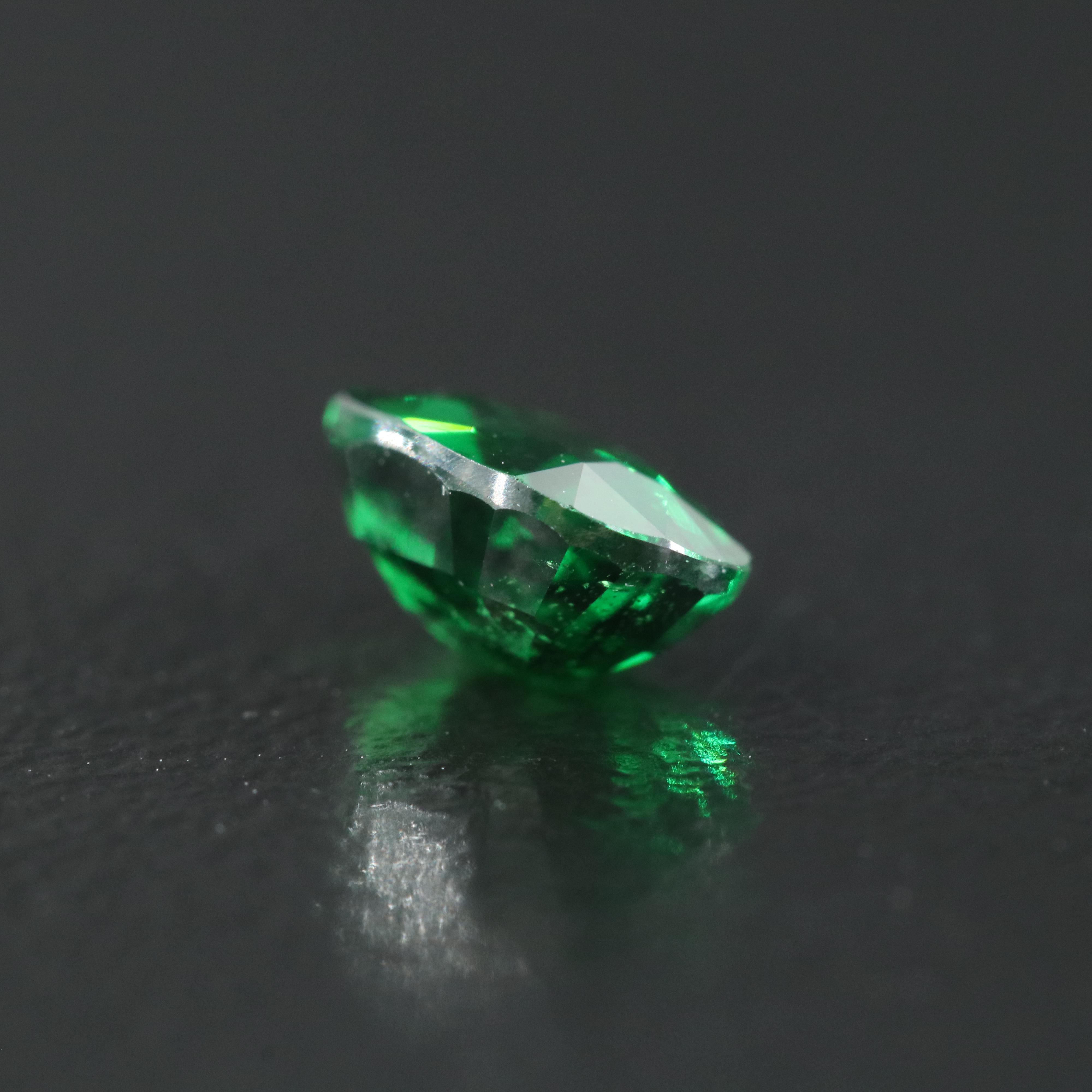 Loose 1.04 CT Tsavorite