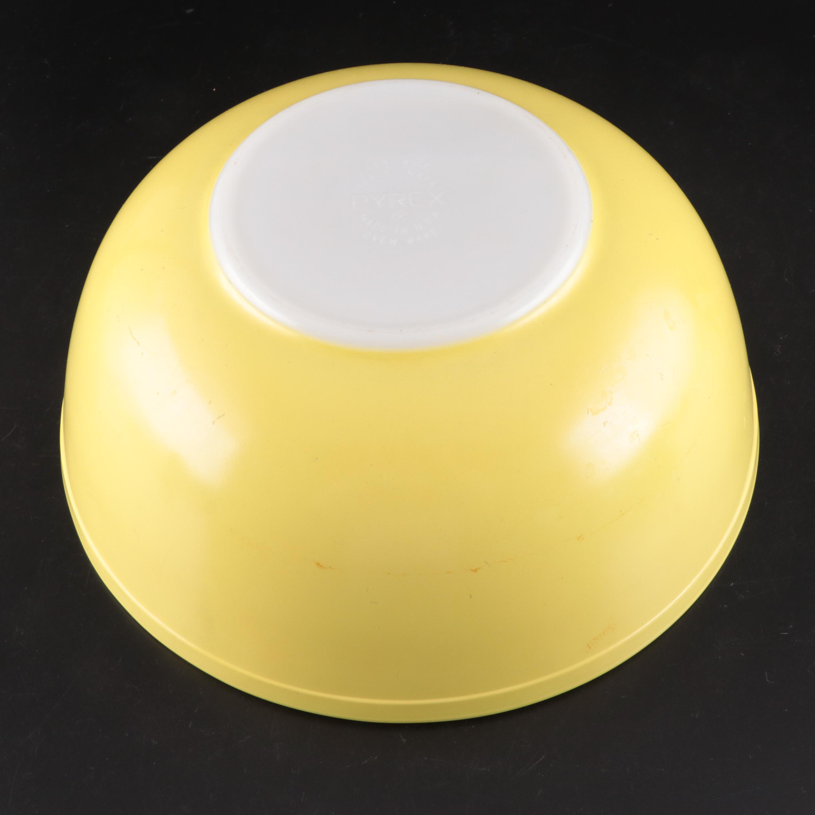 Pyrex "Solid Colors" Yellow Mixing Bowl with Turquoise Square Chip Bowl