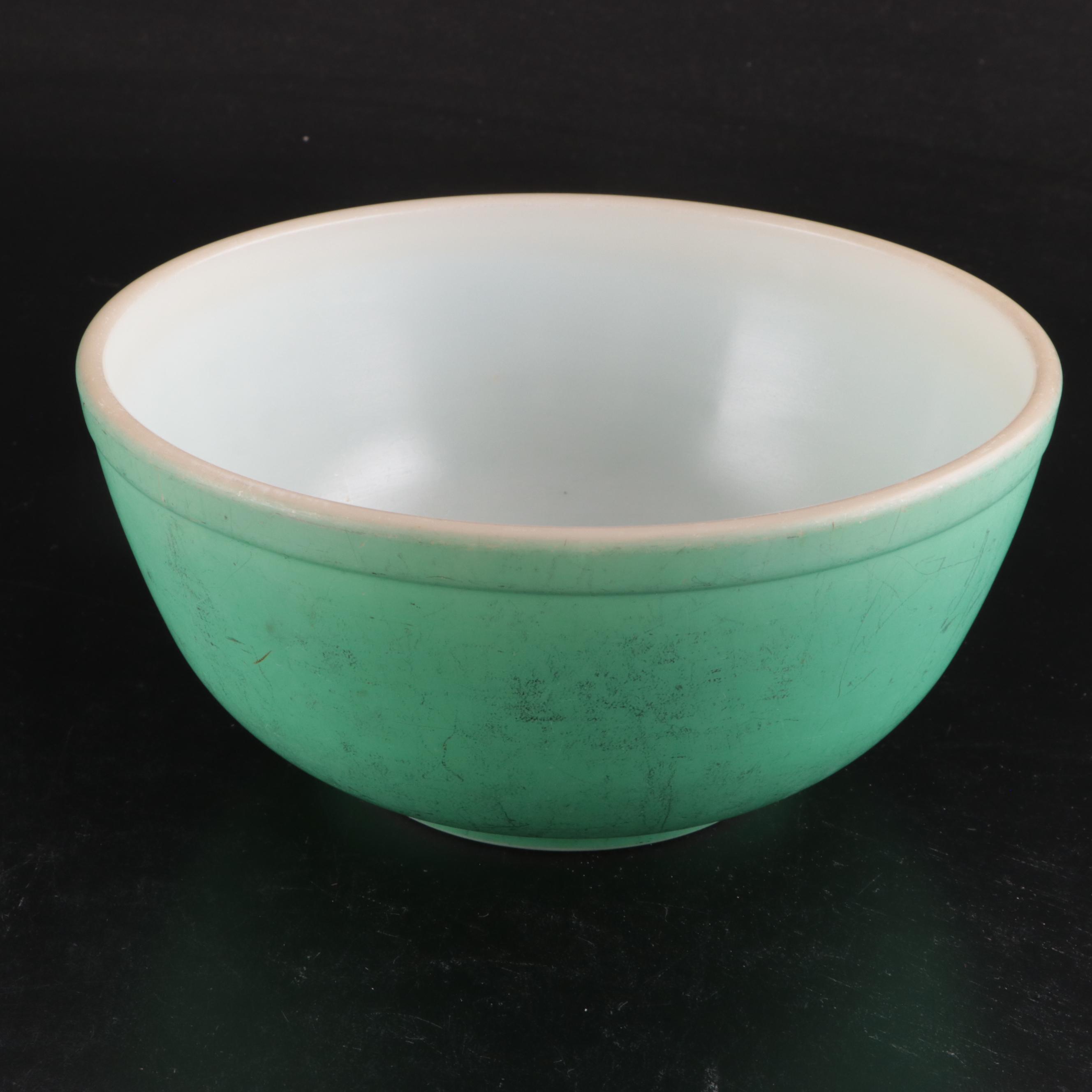 Pyrex Primary Colors Mixing Bowls with Other Refrigerator Dishes