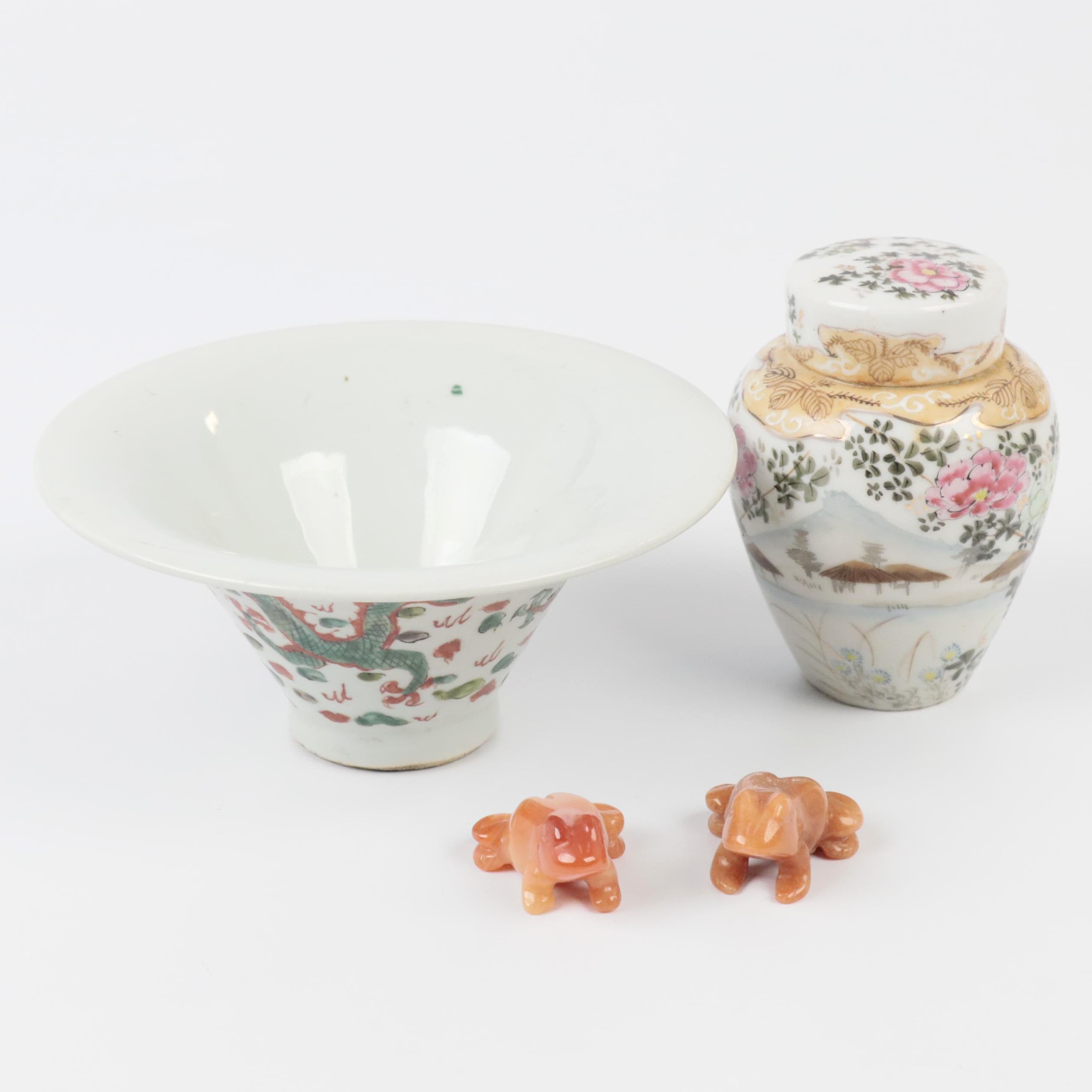 Japanese Tea Jar With Rice Bowl and Hand-Carved Carnelian Agate Frogs