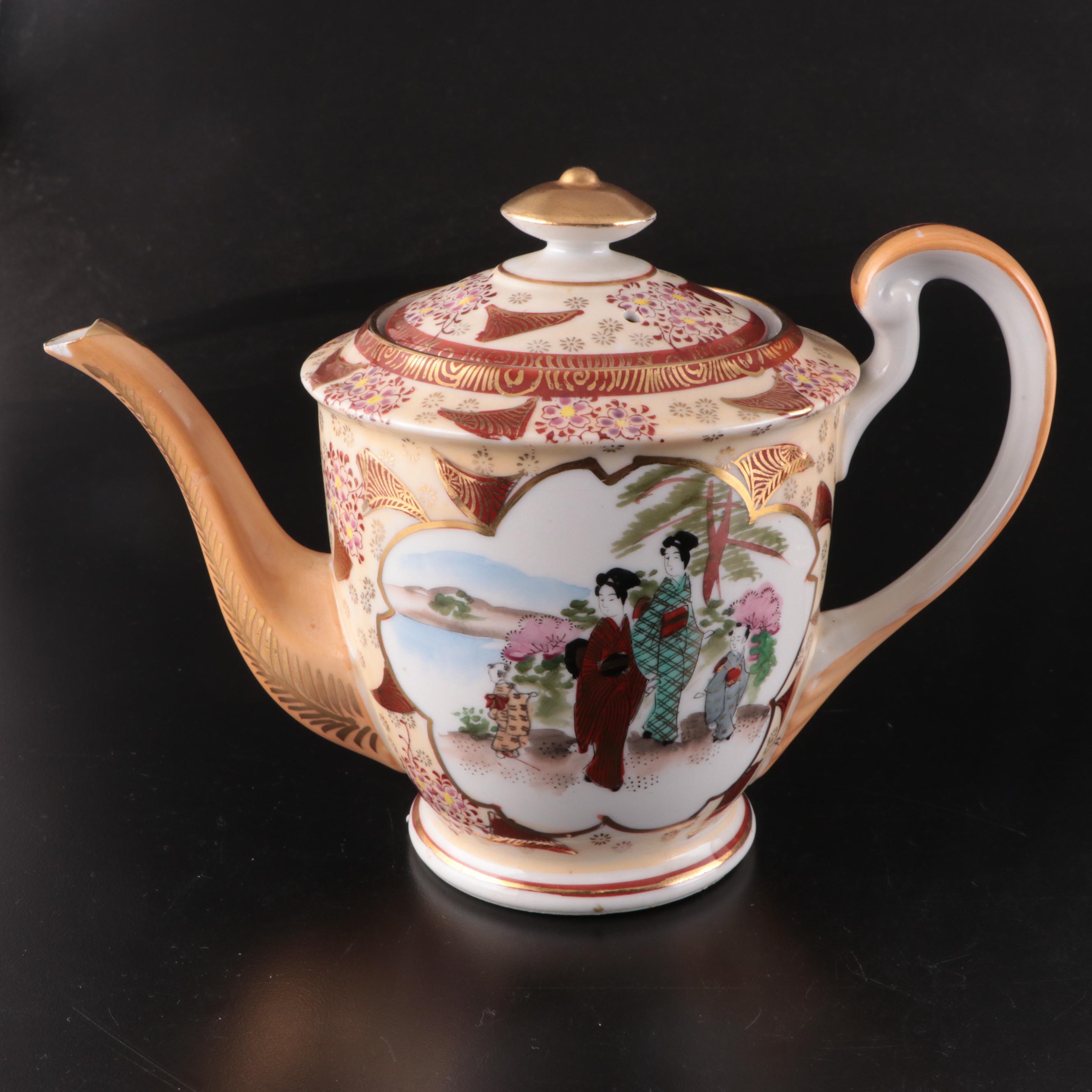 Japanese Export Kutani Shoza Style Porcelain Tea Set and Plates