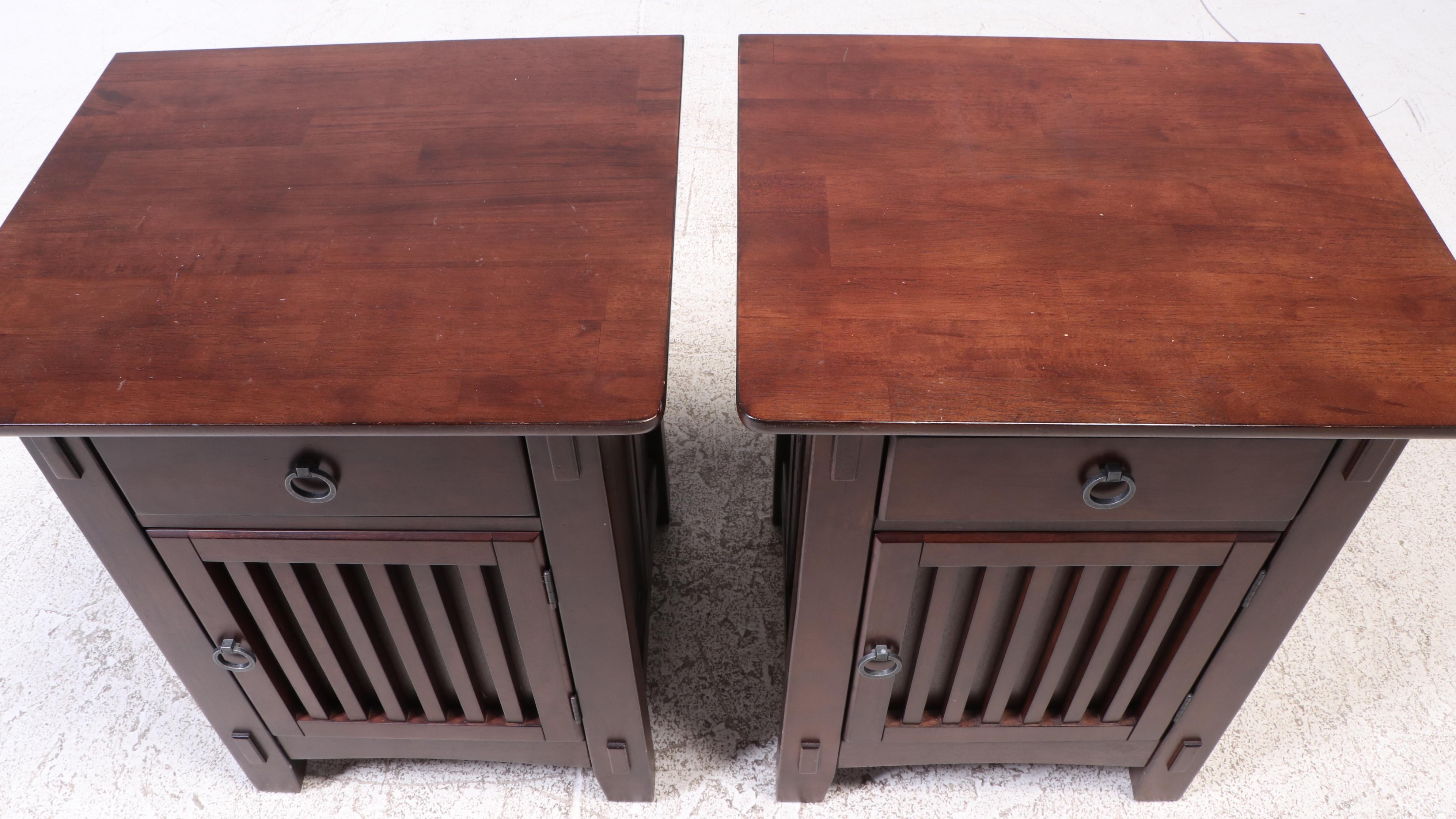 Pair of American Signature Arts & Crafts Style Hardwood Bedside Chests