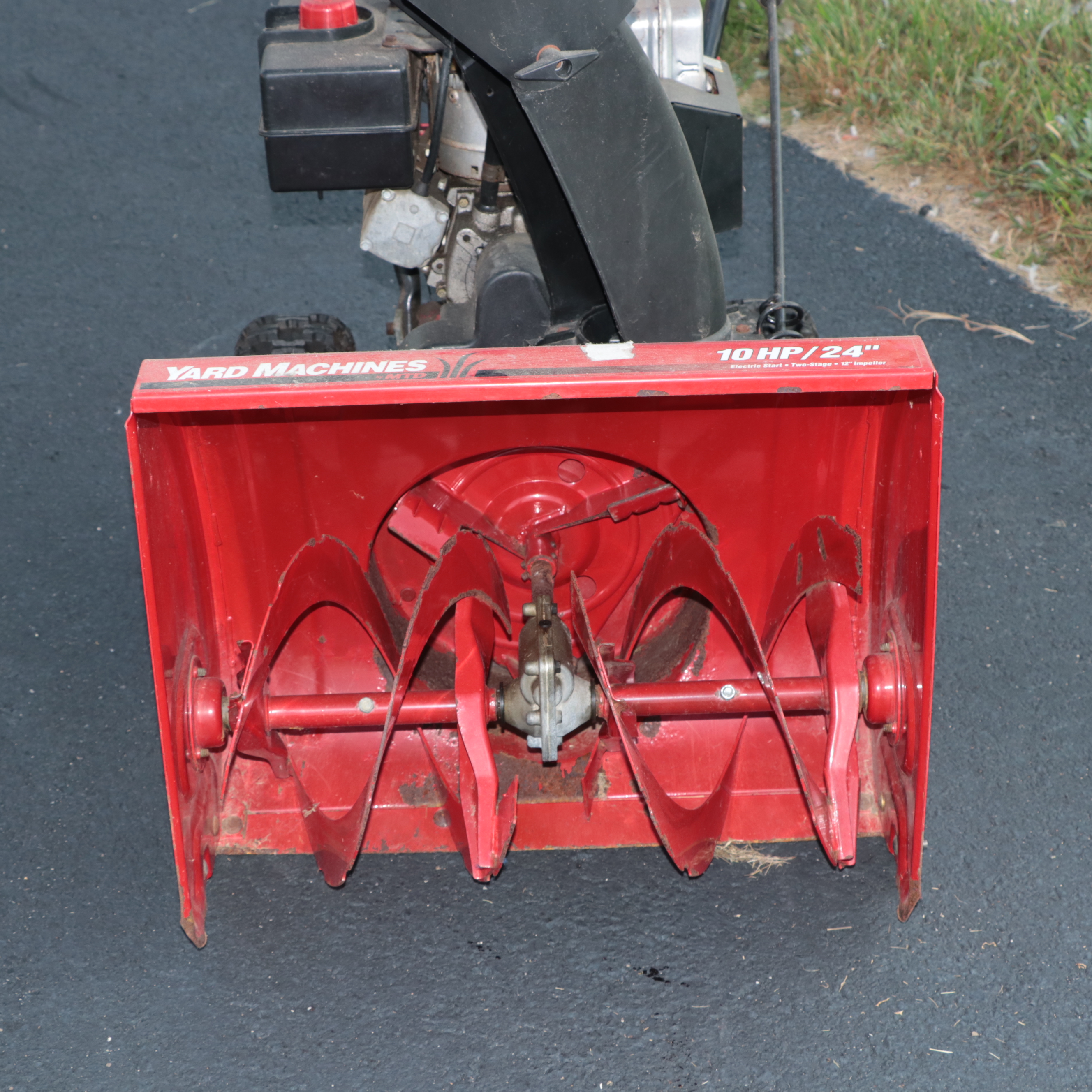 Yard Machines 24" Snow Blower EBTH