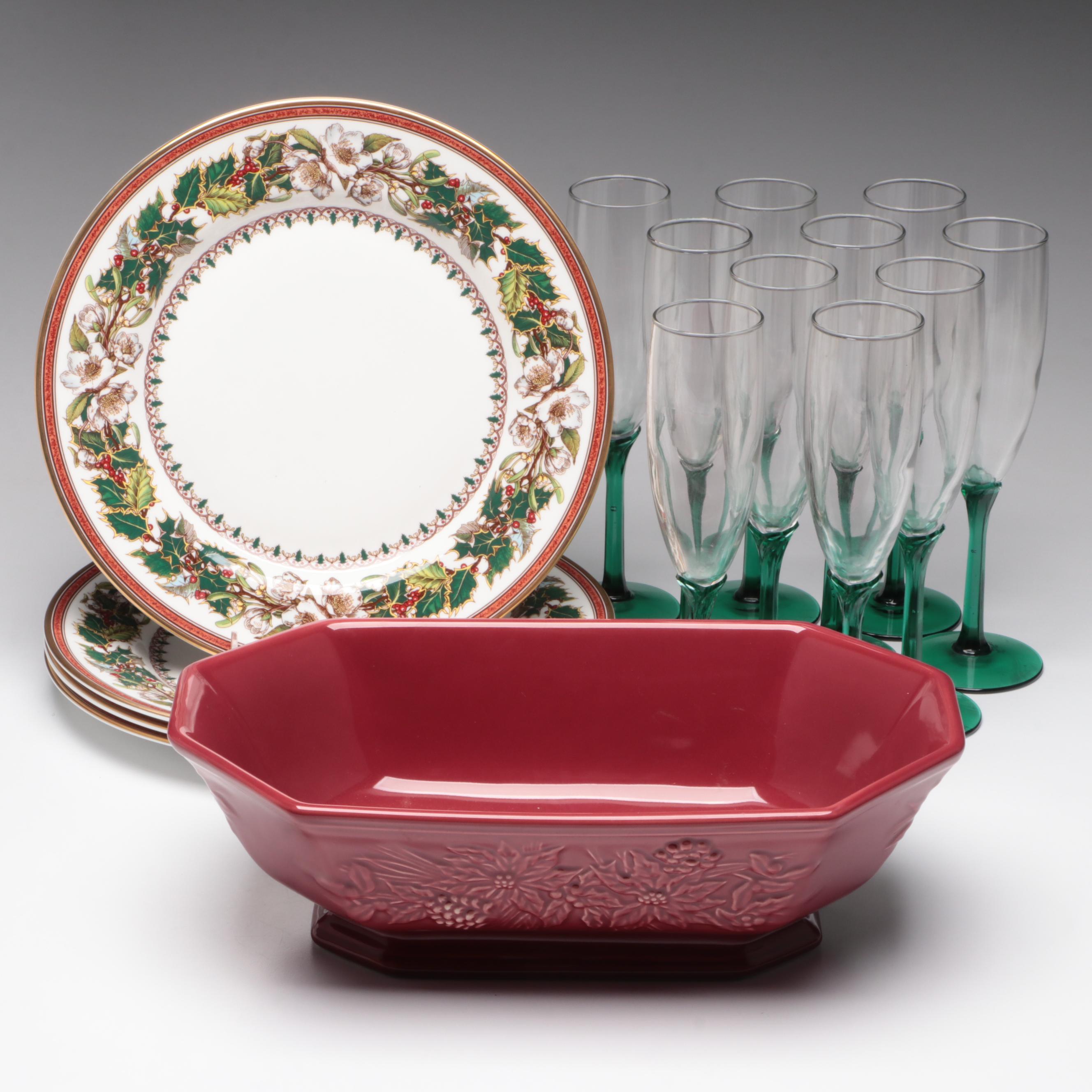 Spode "Christmas Rose" Bone China Dinner Plates with Longaberber Bowl