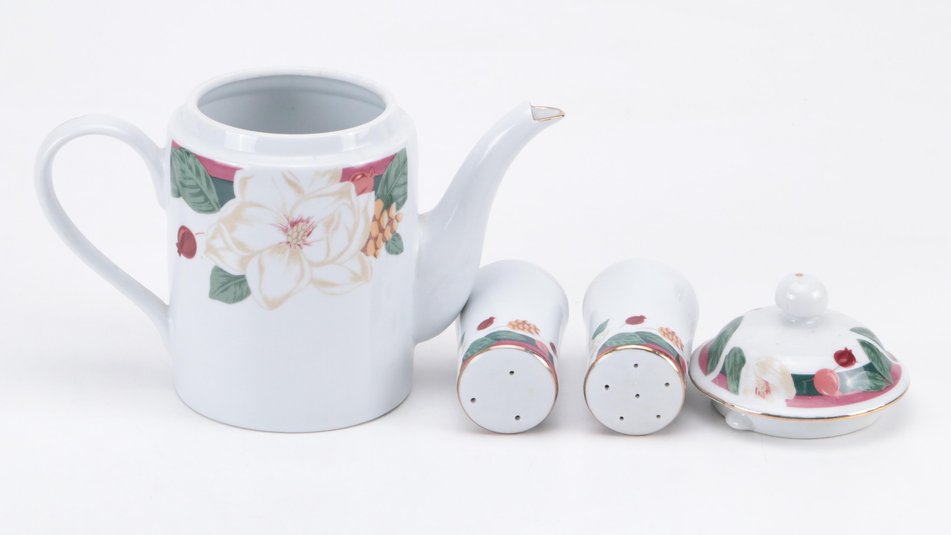 Fairfield "Magnolia" Dinnerware Collection