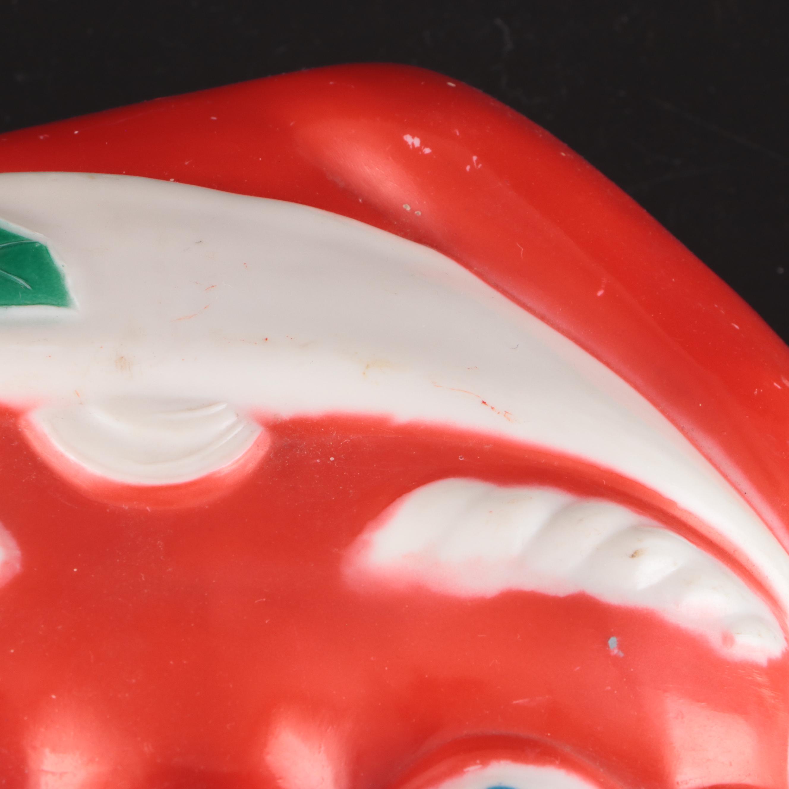 Noma Electric Corp. Illuminated Santa Wall Hanging