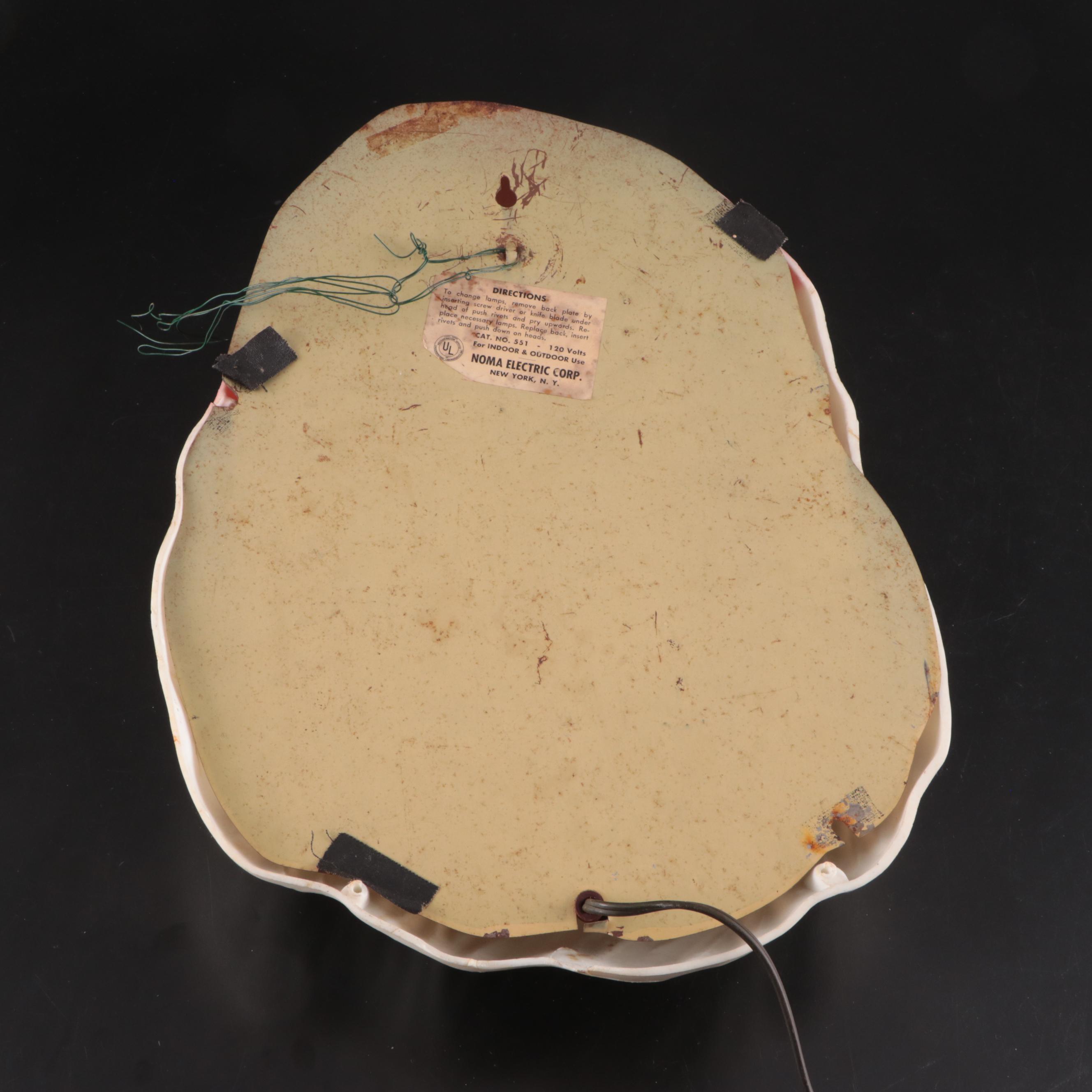 Noma Electric Corp. Illuminated Santa Wall Hanging