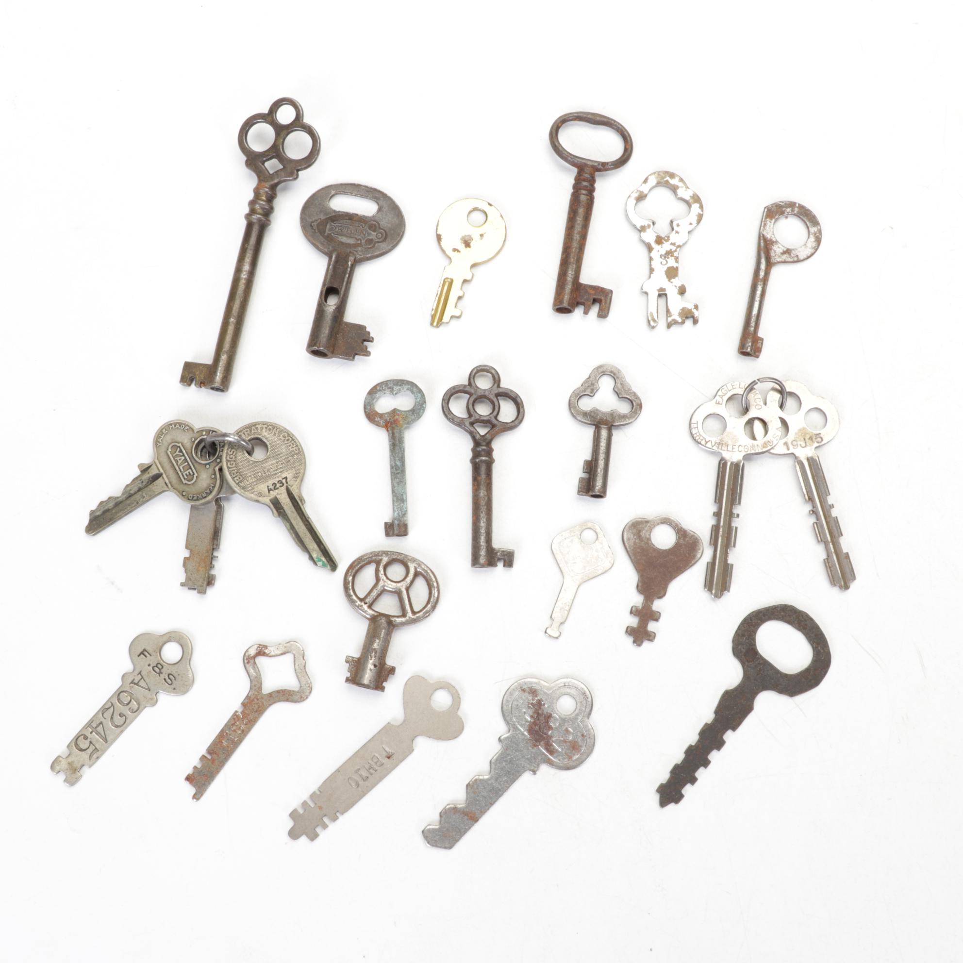 Box of Keys Includes Skeleton, Barrel, Cabinet, Luggage and Jewelry Box Keys