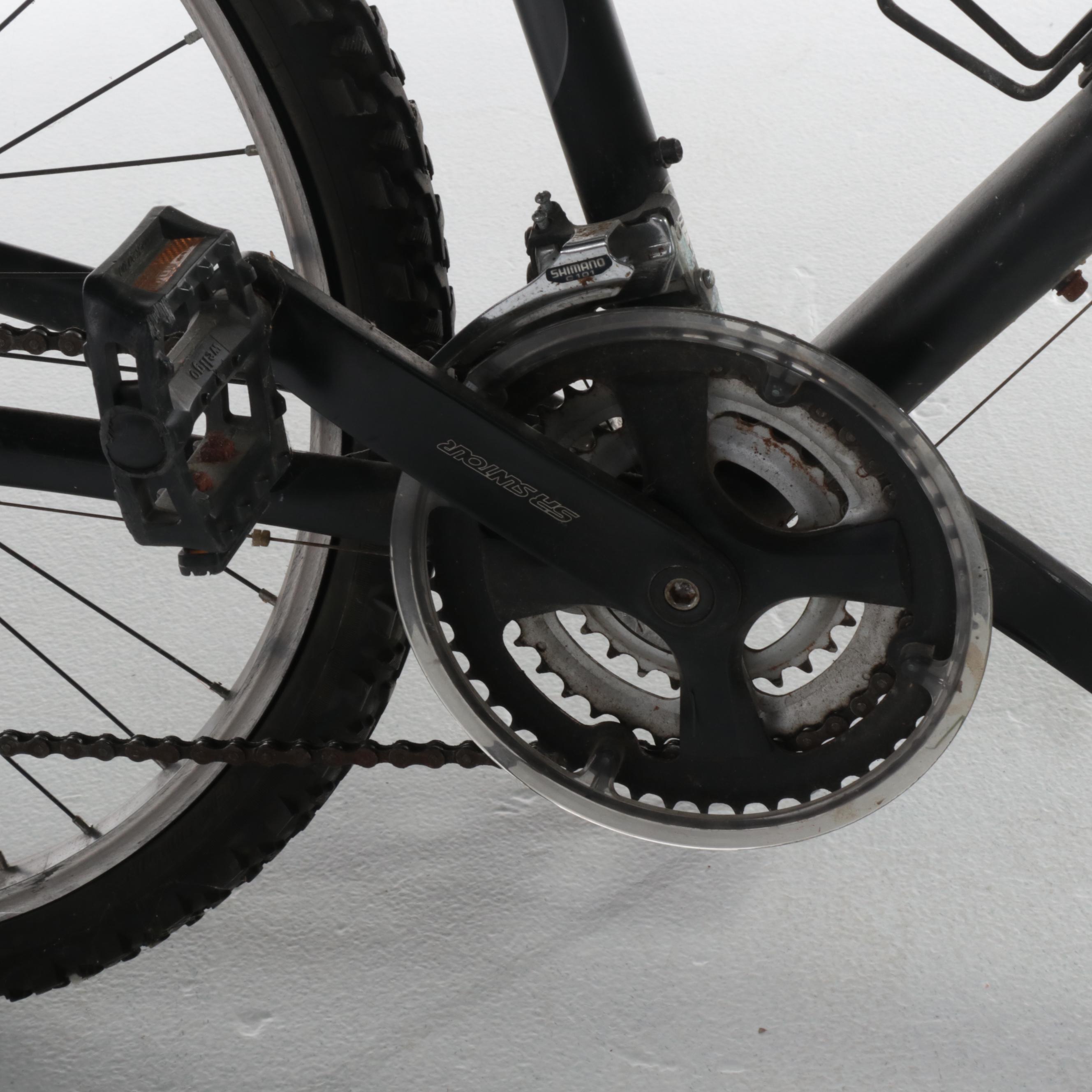 Giant Boulder Mountain Bike with Pump, Lock Bar and Saris Rack