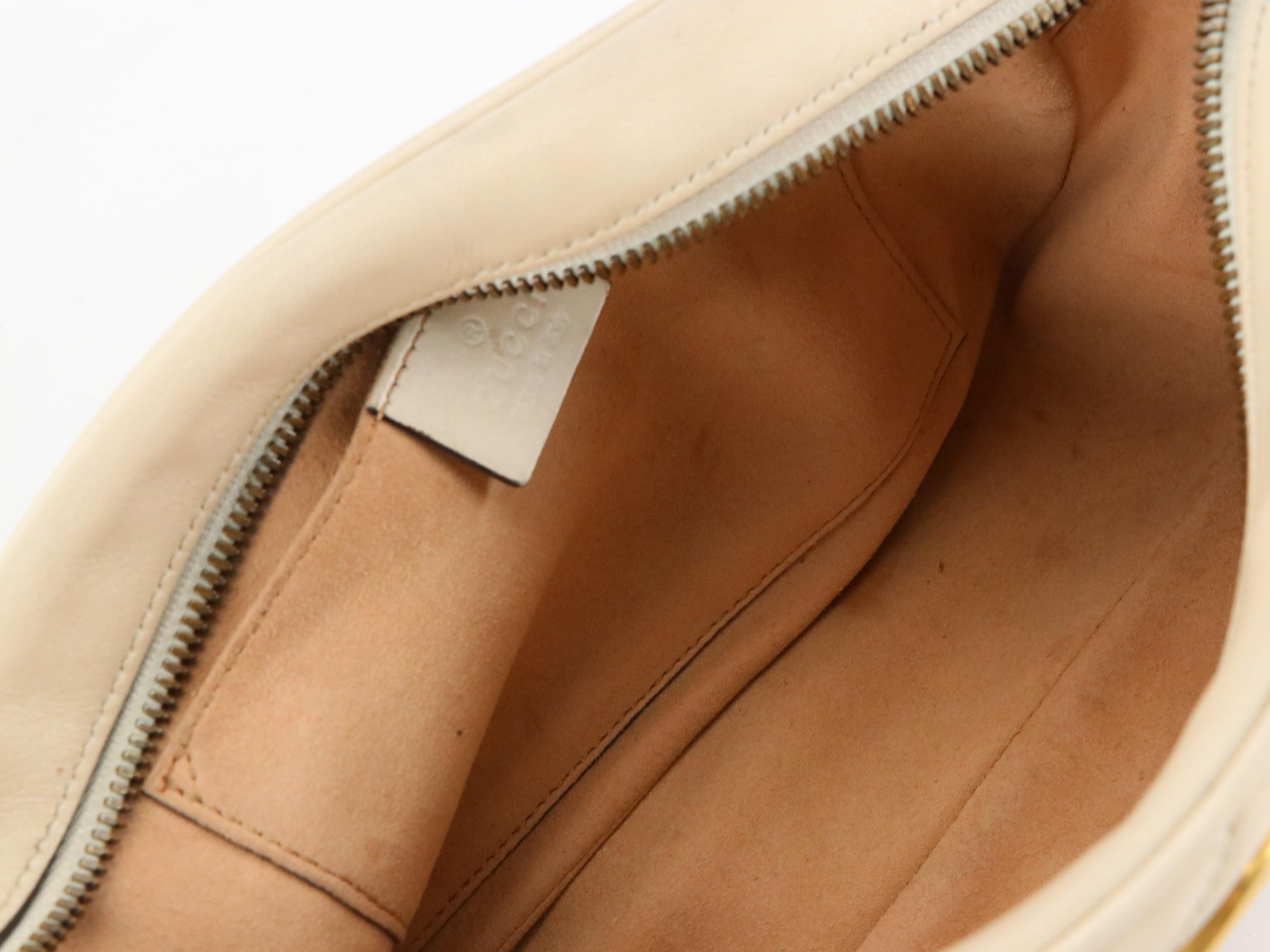 Gucci GG Marmont Matelassé Shoulder Bag in Cream Leather