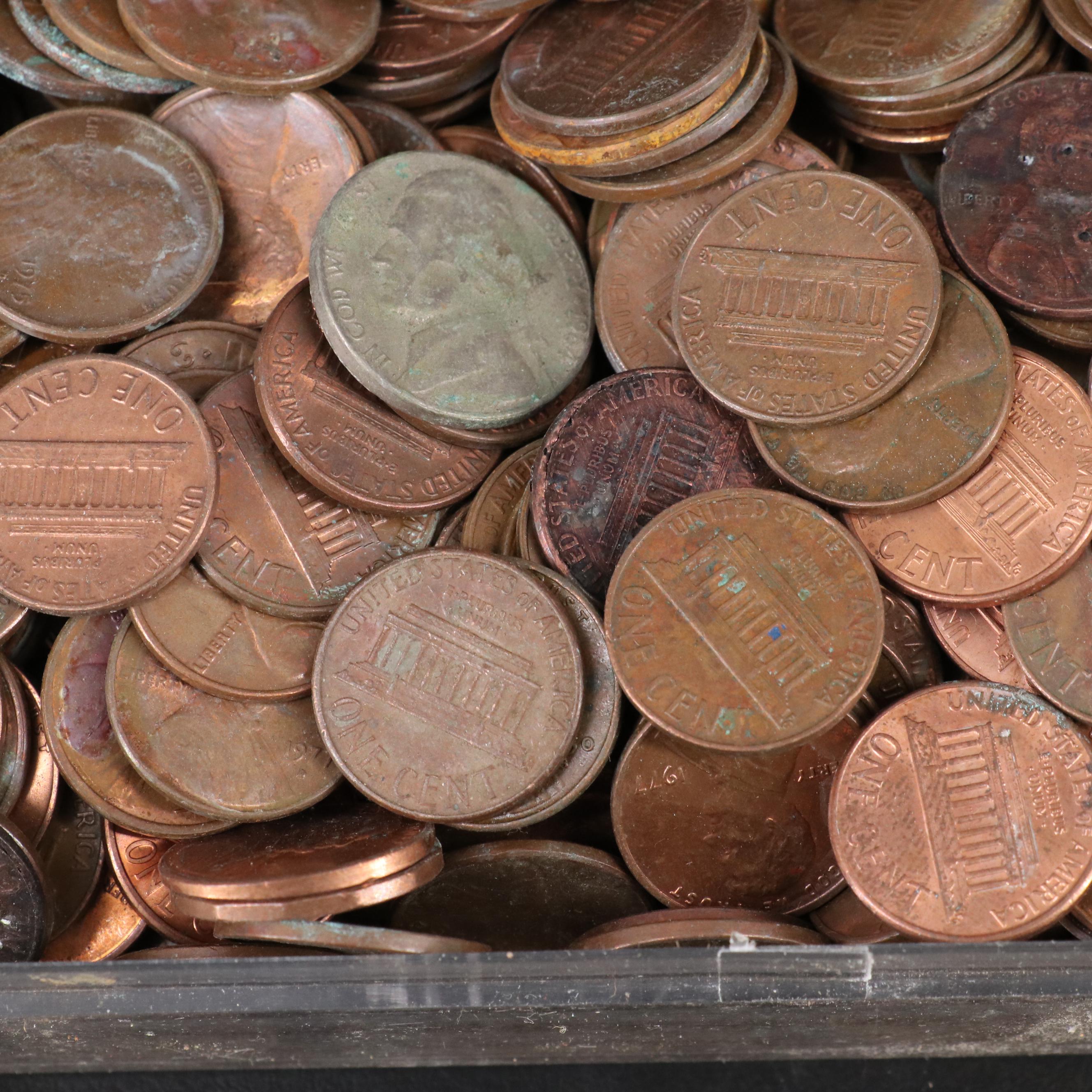Group of U.S. Cents, Nickels, and Dimes, Including 16 BU Rolls of Lincoln Cents