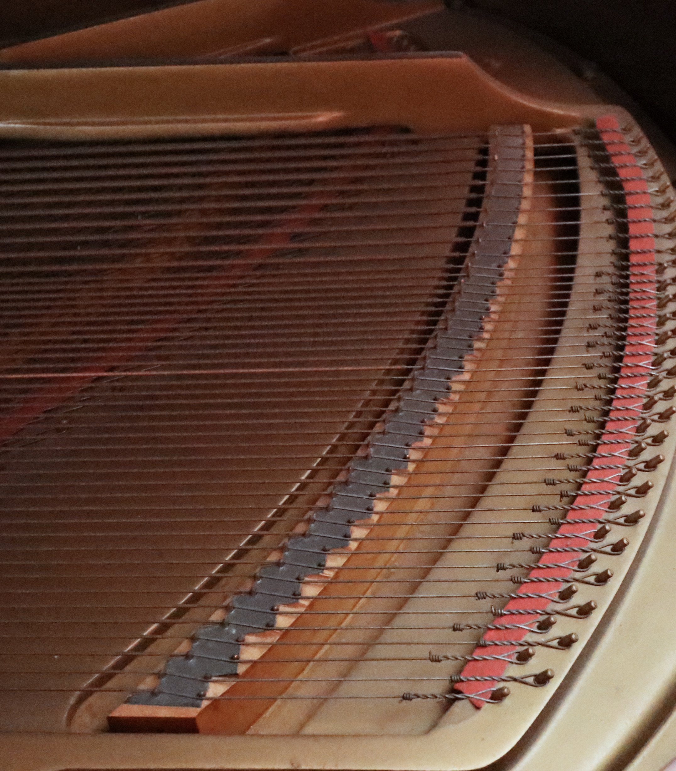 Gulbransen Super Scale Walnut Grand Piano