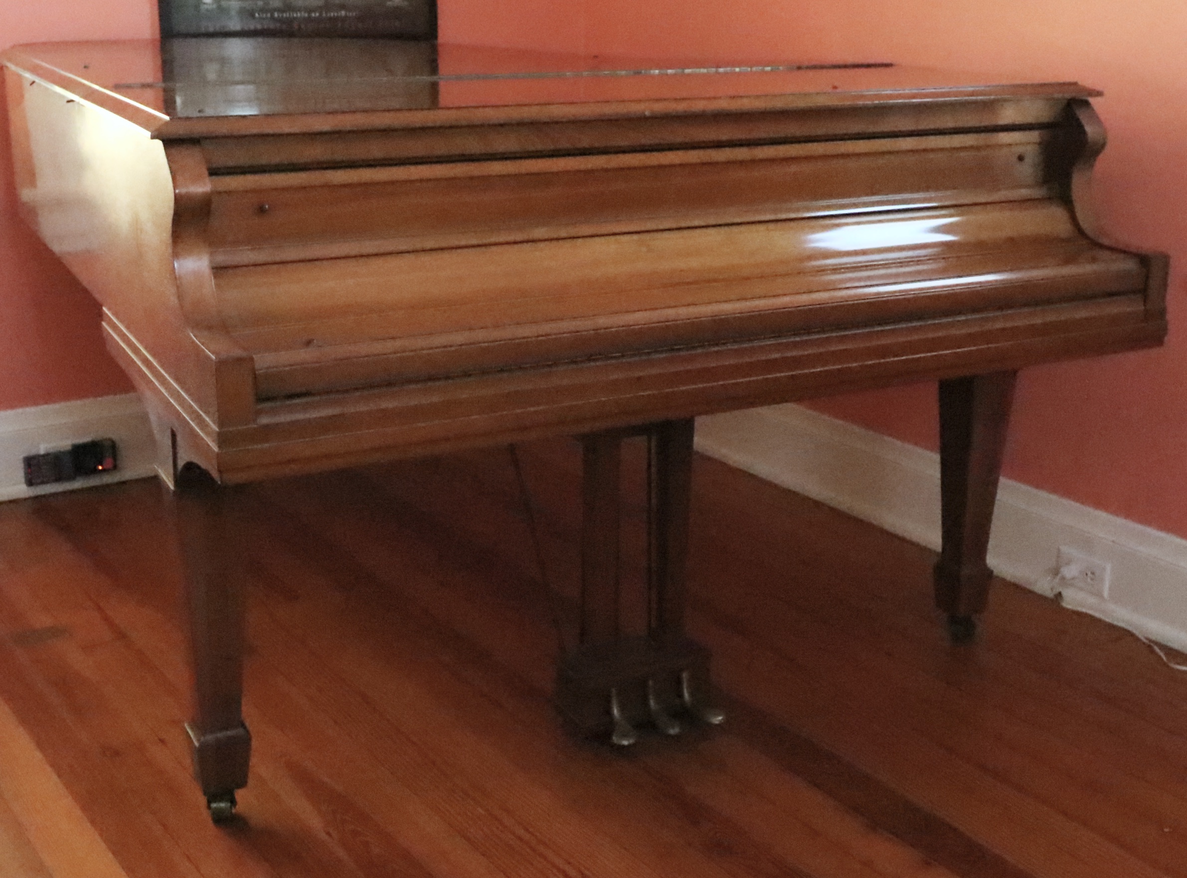 Gulbransen Super Scale Walnut Grand Piano