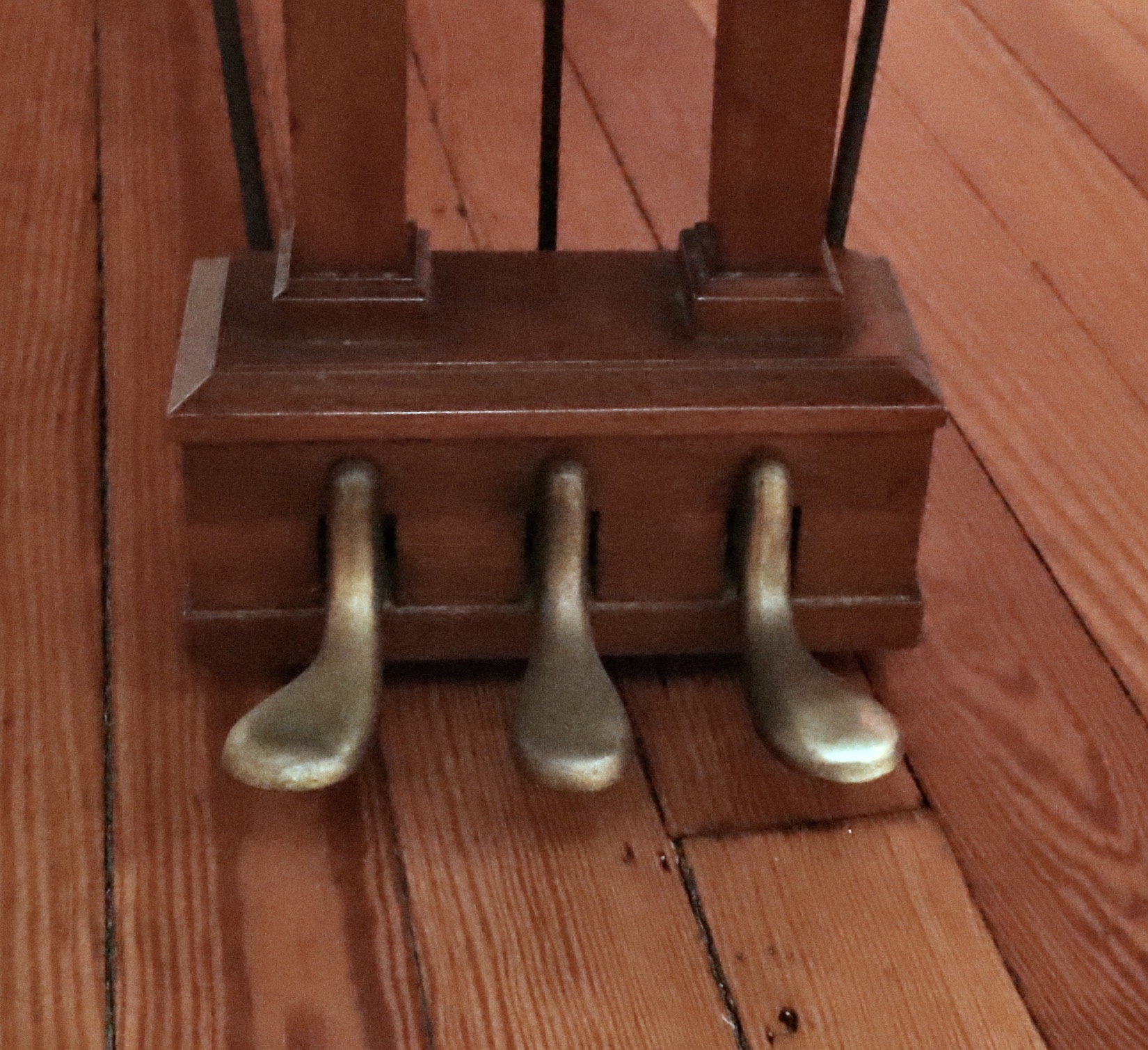 Gulbransen Super Scale Walnut Grand Piano