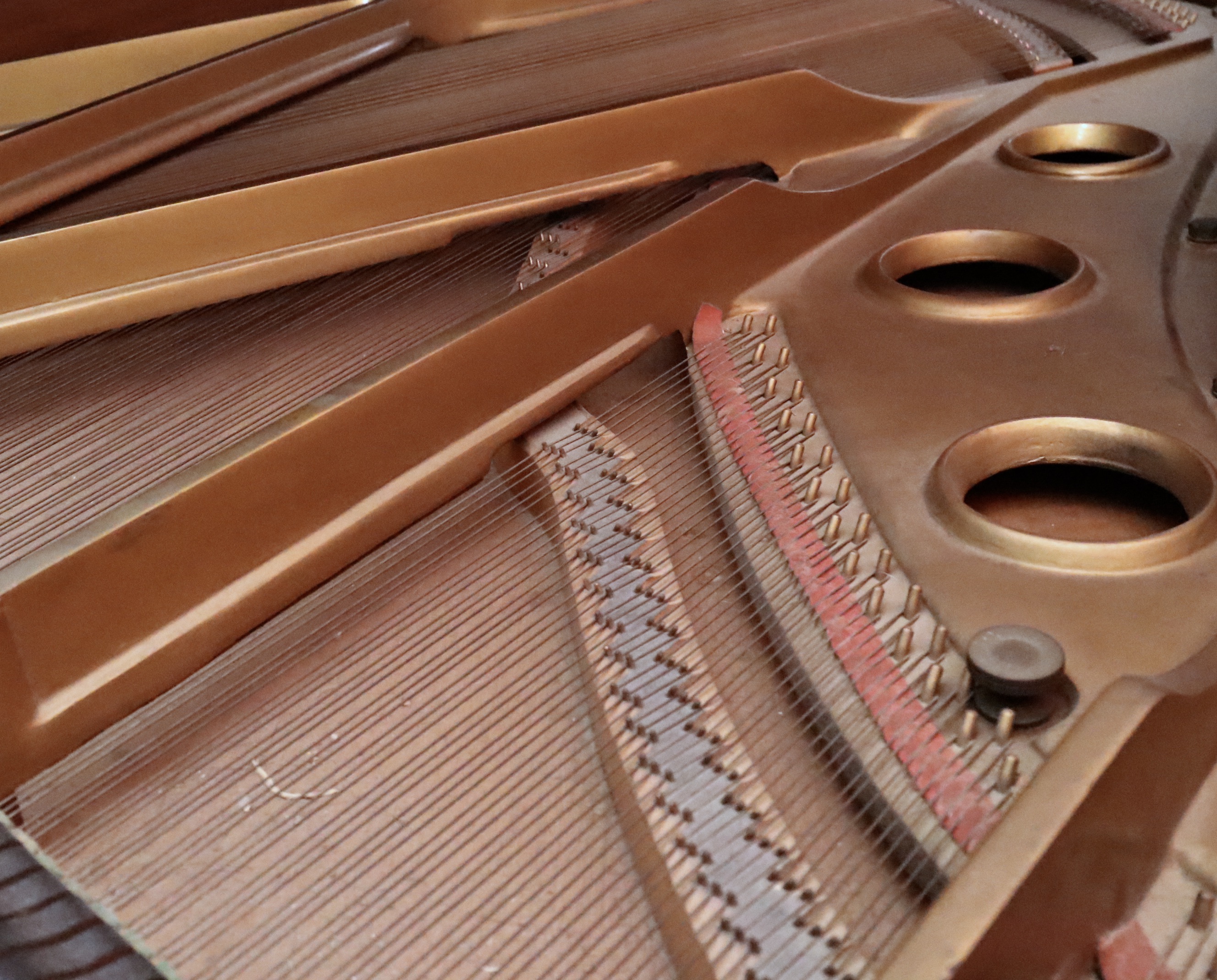 Gulbransen Super Scale Walnut Grand Piano