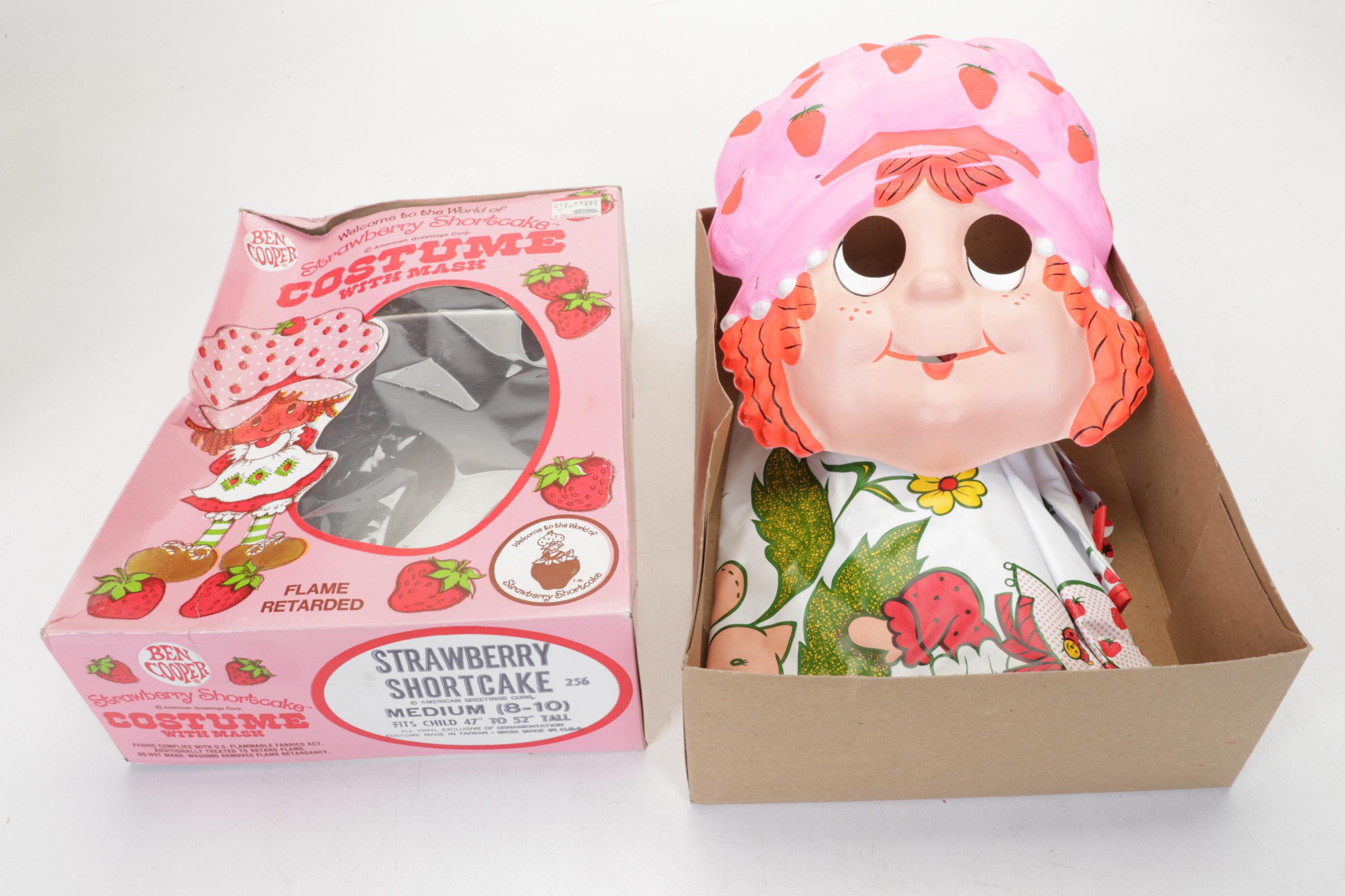 Toy Collection Features Suzy Cute With Carry Case and Child's Costumes