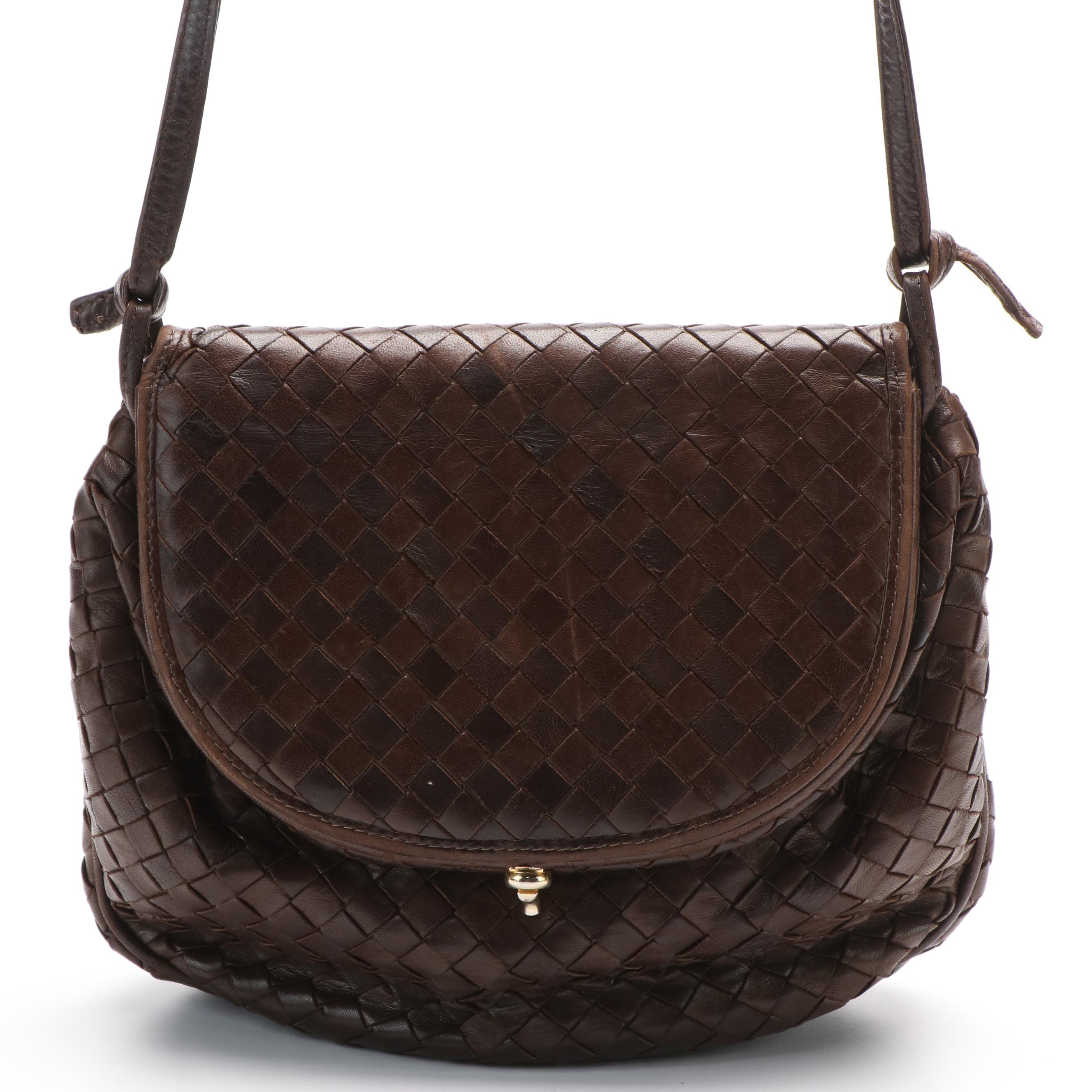 Bottega Veneta Crossbody Bag in Brown Intrecciato Leather