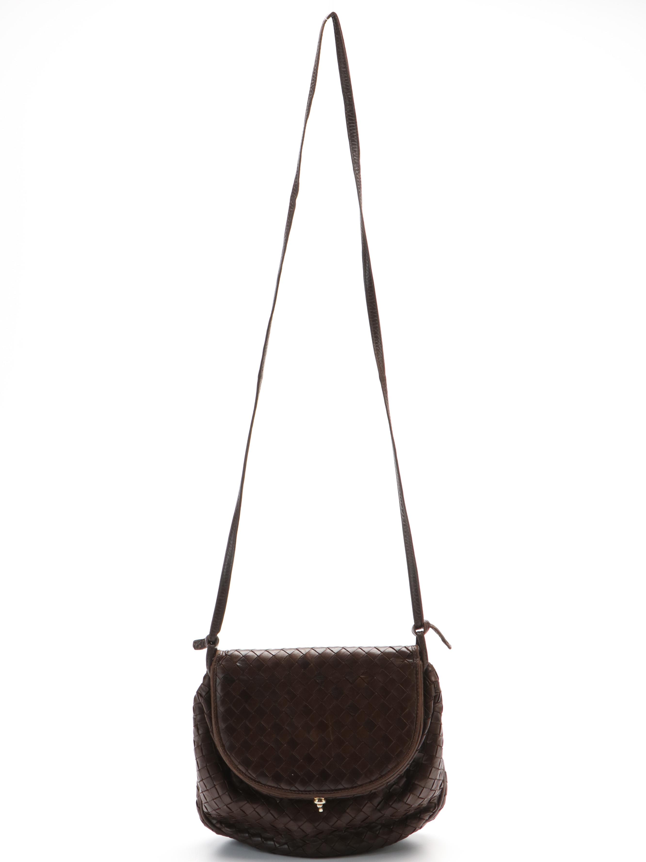 Bottega Veneta Crossbody Bag in Brown Intrecciato Leather