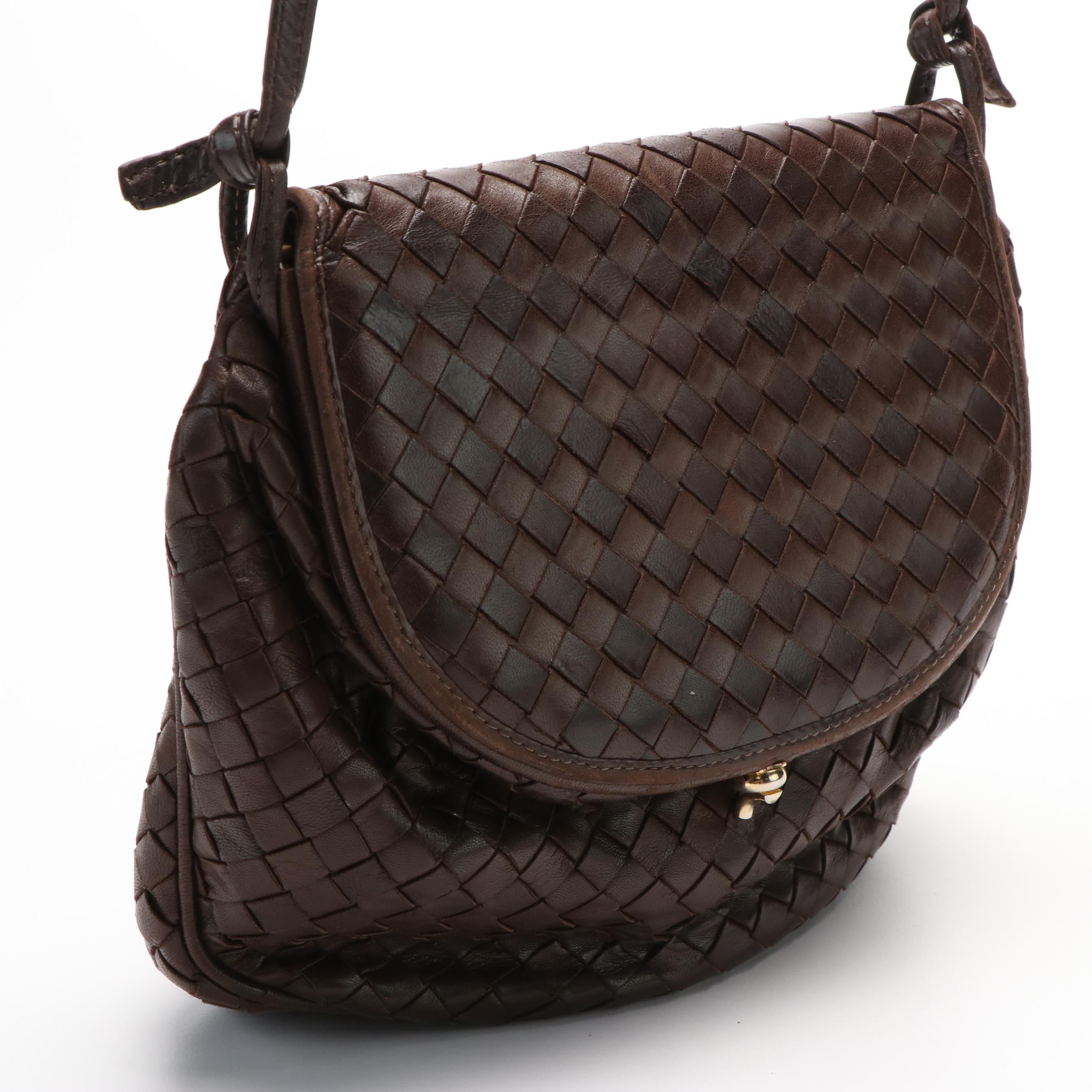 Bottega Veneta Crossbody Bag in Brown Intrecciato Leather
