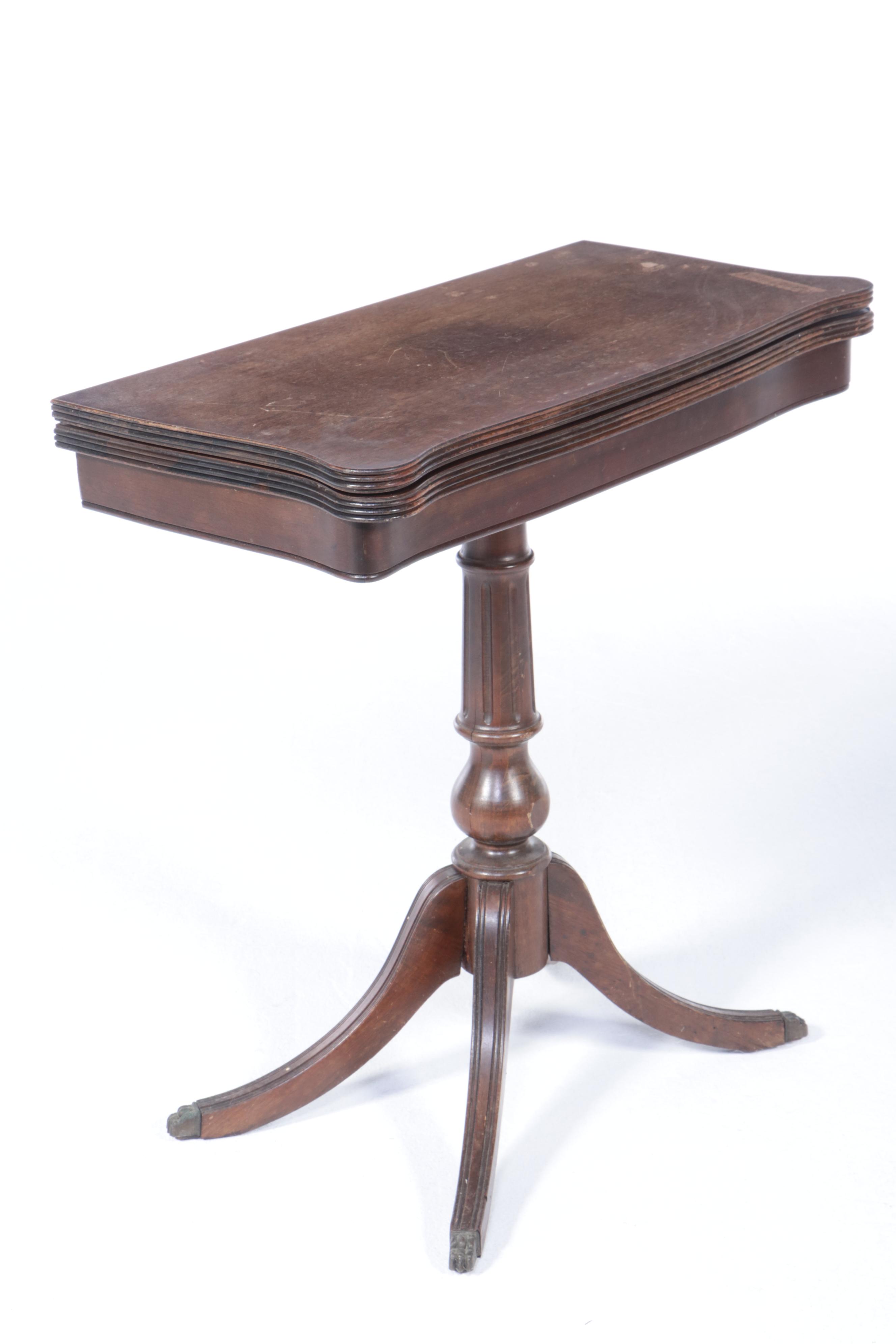 Duncan Phyfe Style Mahogany Flip Top Game Table, Early to Mid-20th Century