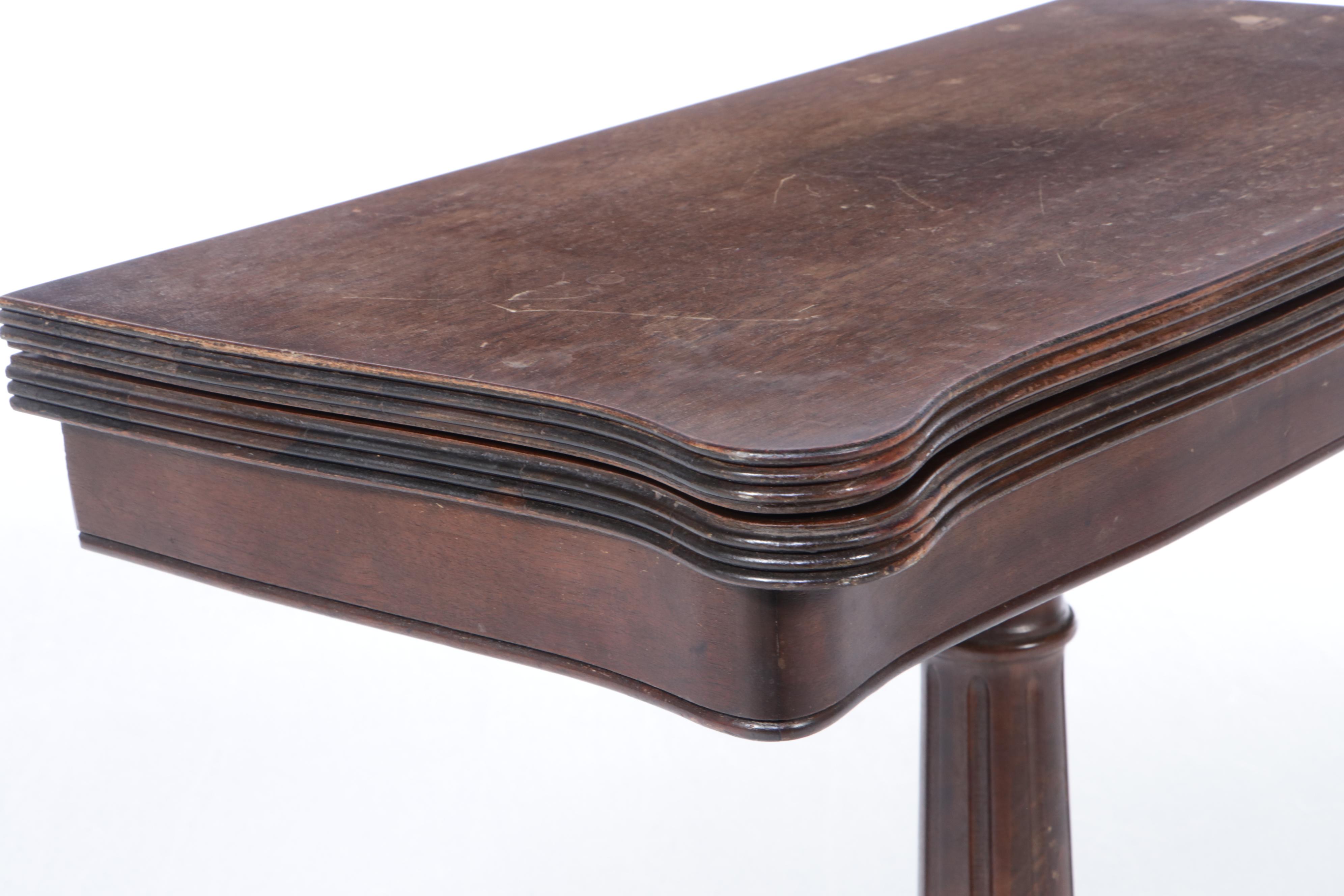 Duncan Phyfe Style Mahogany Flip Top Game Table, Early to Mid-20th Century