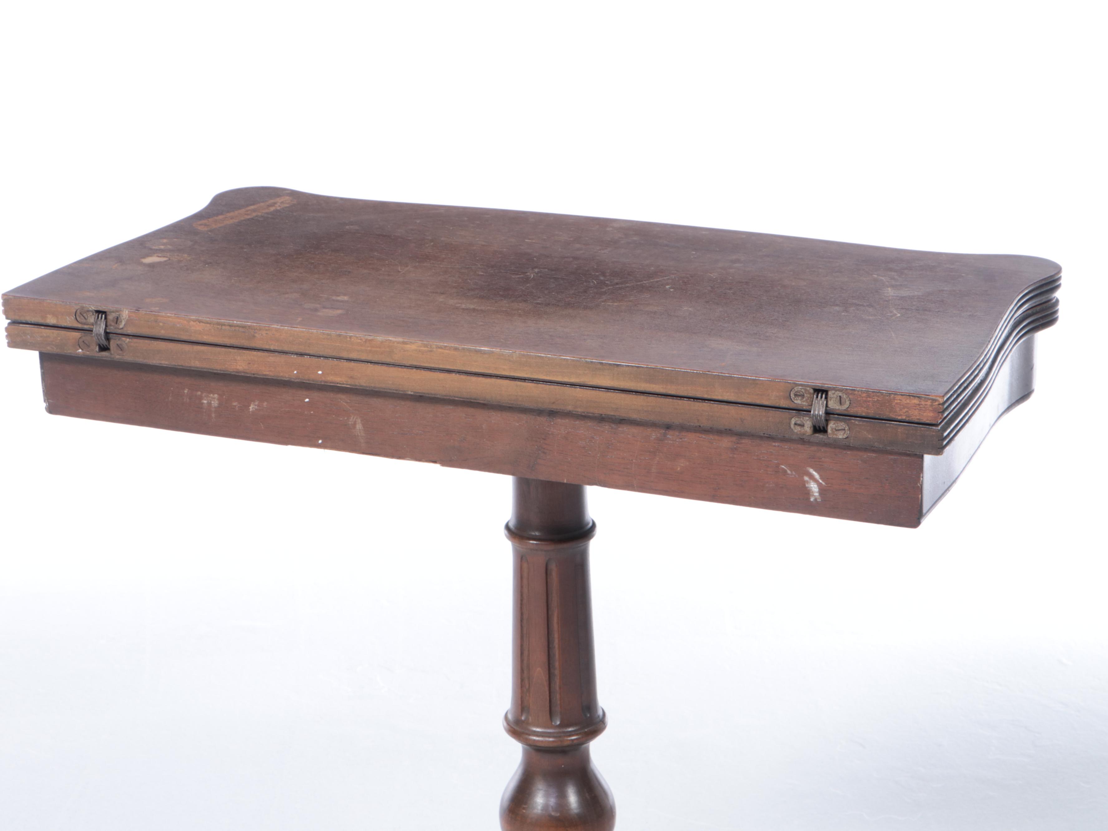 Duncan Phyfe Style Mahogany Flip Top Game Table, Early to Mid-20th Century