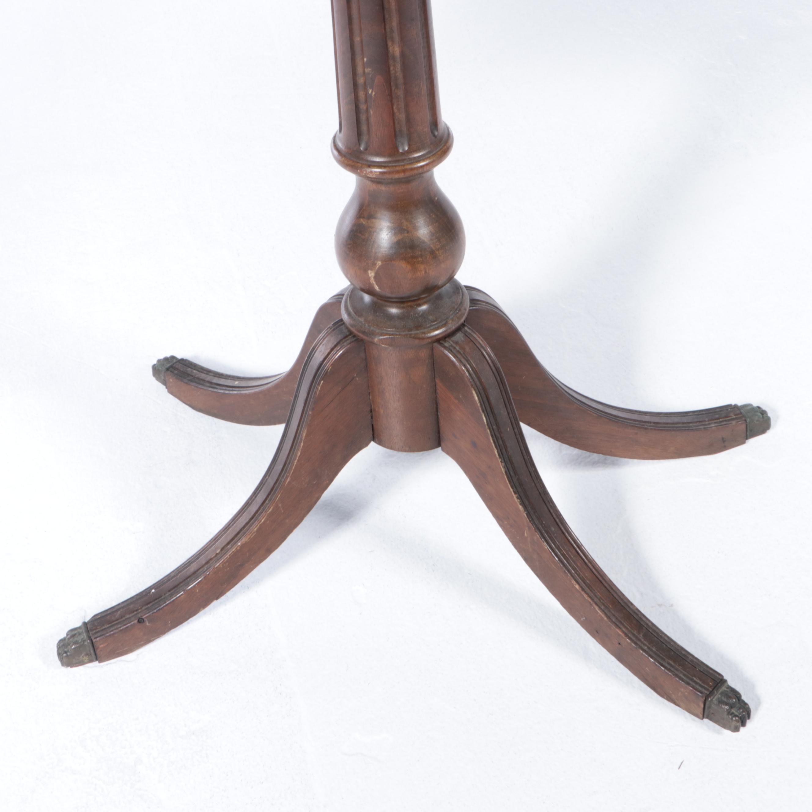 Duncan Phyfe Style Mahogany Flip Top Game Table, Early to Mid-20th Century