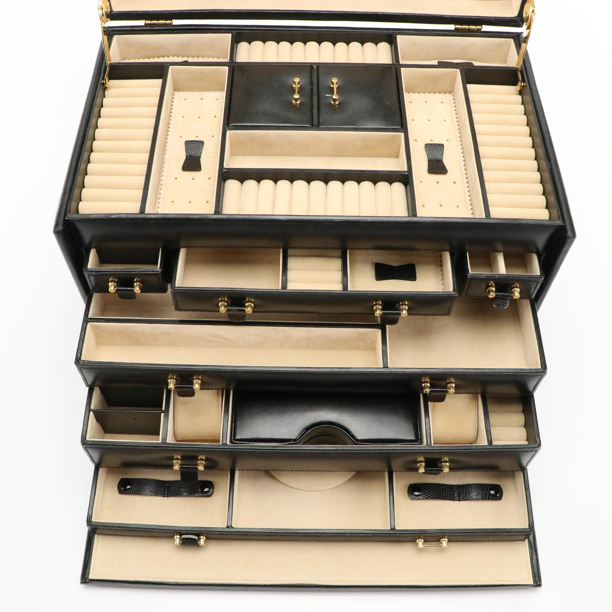 Wolf Locking Leather Vanity Case with Top Handle