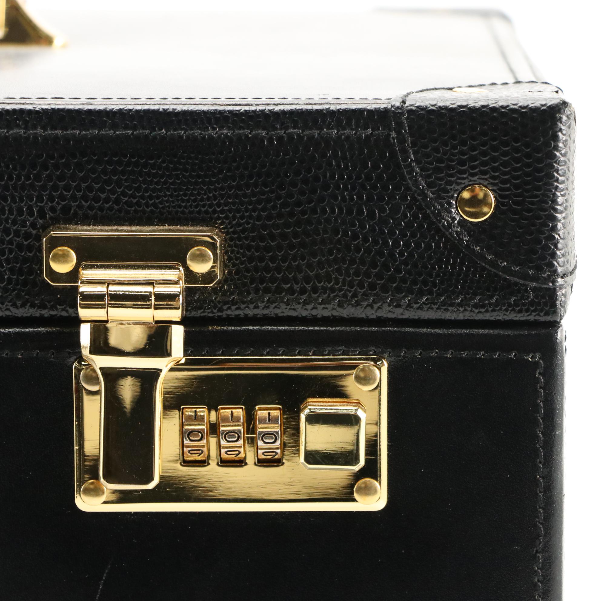 Wolf Locking Leather Vanity Case with Top Handle