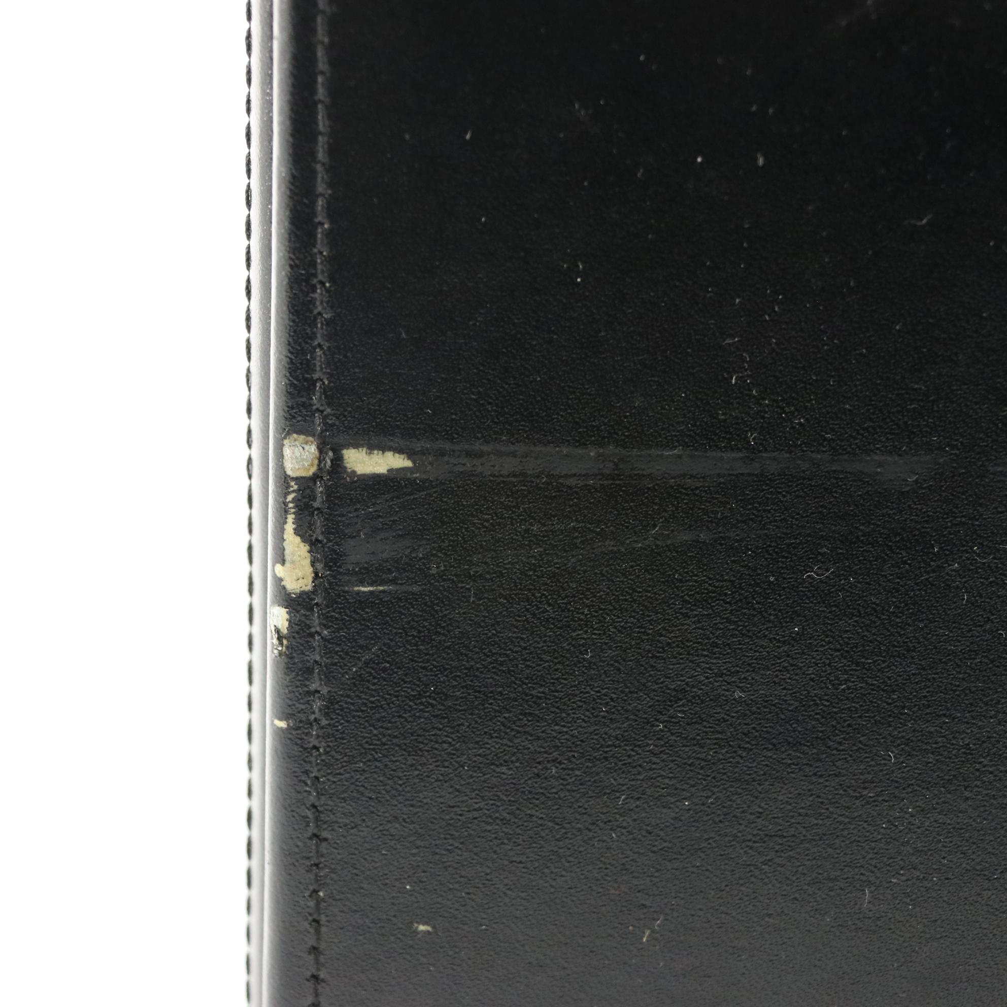 Wolf Locking Leather Vanity Case with Top Handle